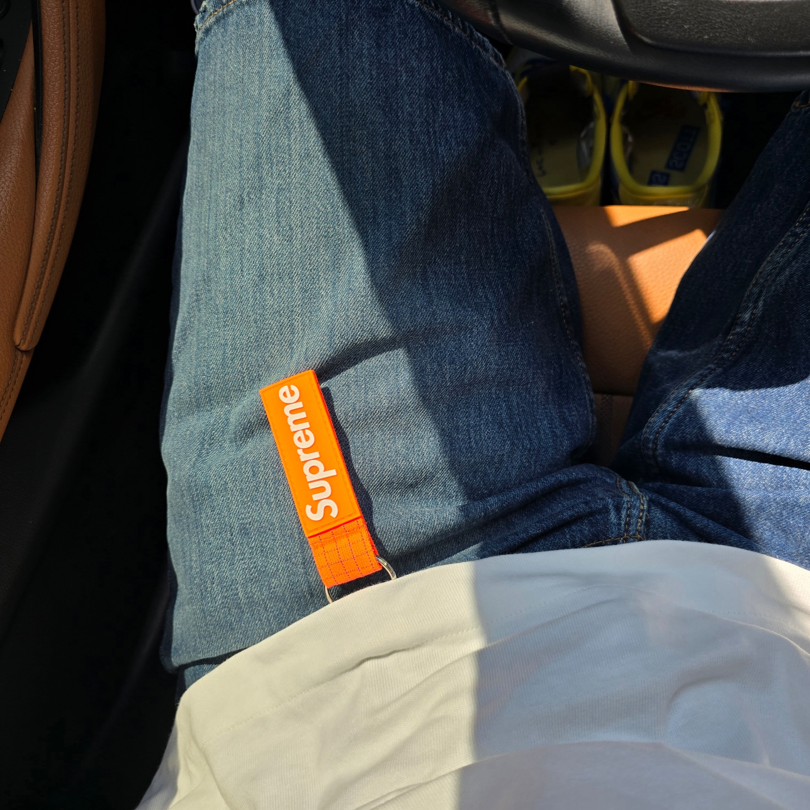 Supreme Ripstop Keychain Orange - 24SS 착용 스타일