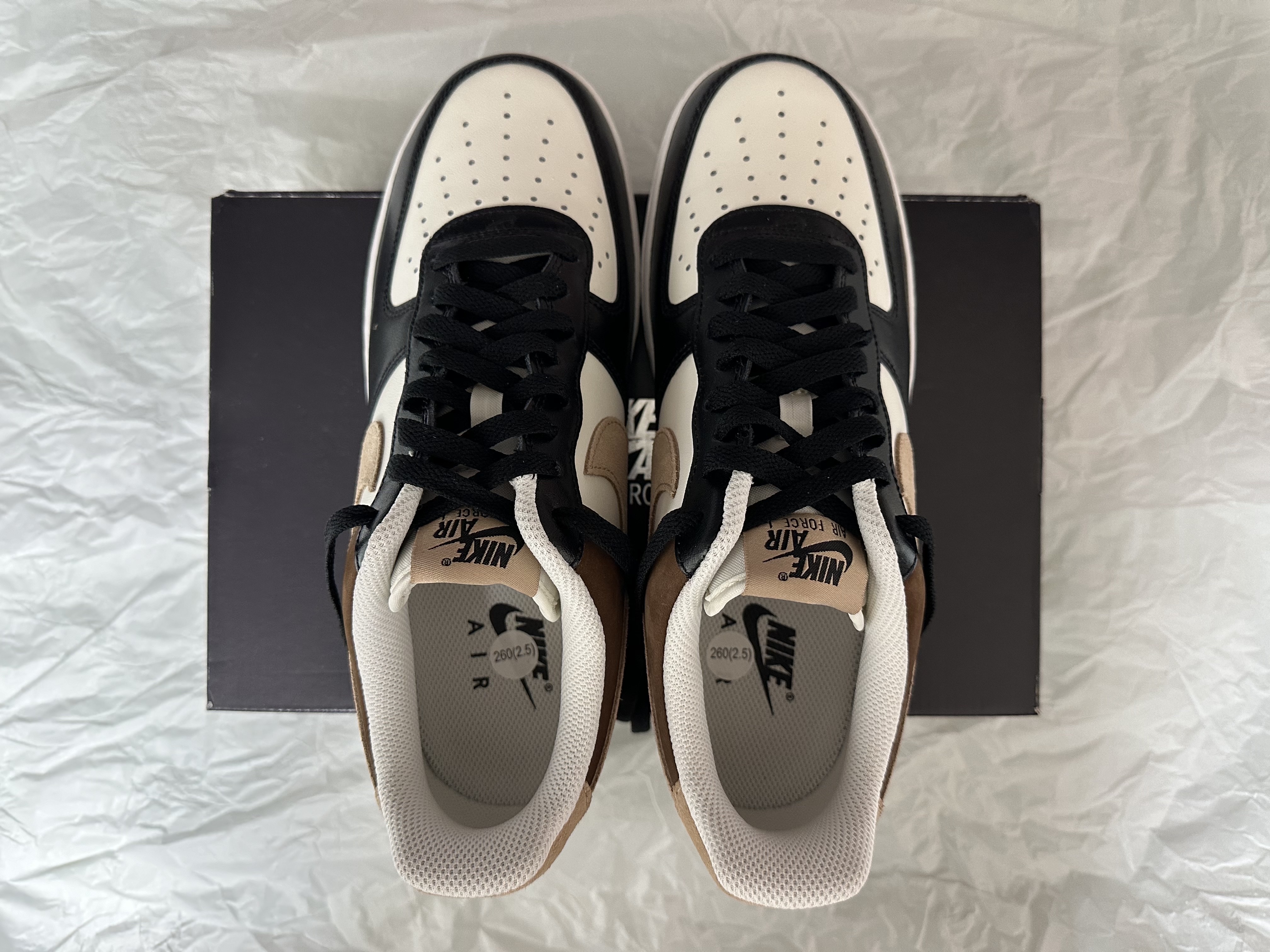 Nike Air Force 1 '07 Brown Sail 착용 스타일 - 1
