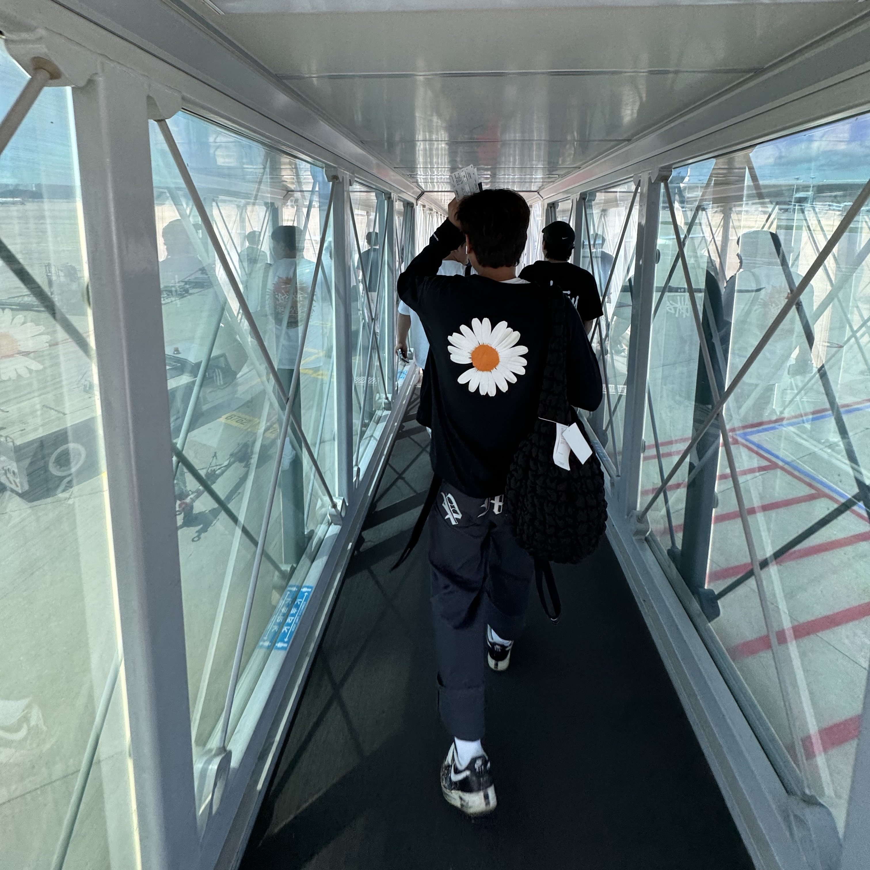 Nike x Peaceminusone LS T-Shirt Black (DR0098-010), Nike x Peaceminusone Air Force 1 Low Para-Noise 착용 스타일 - 1