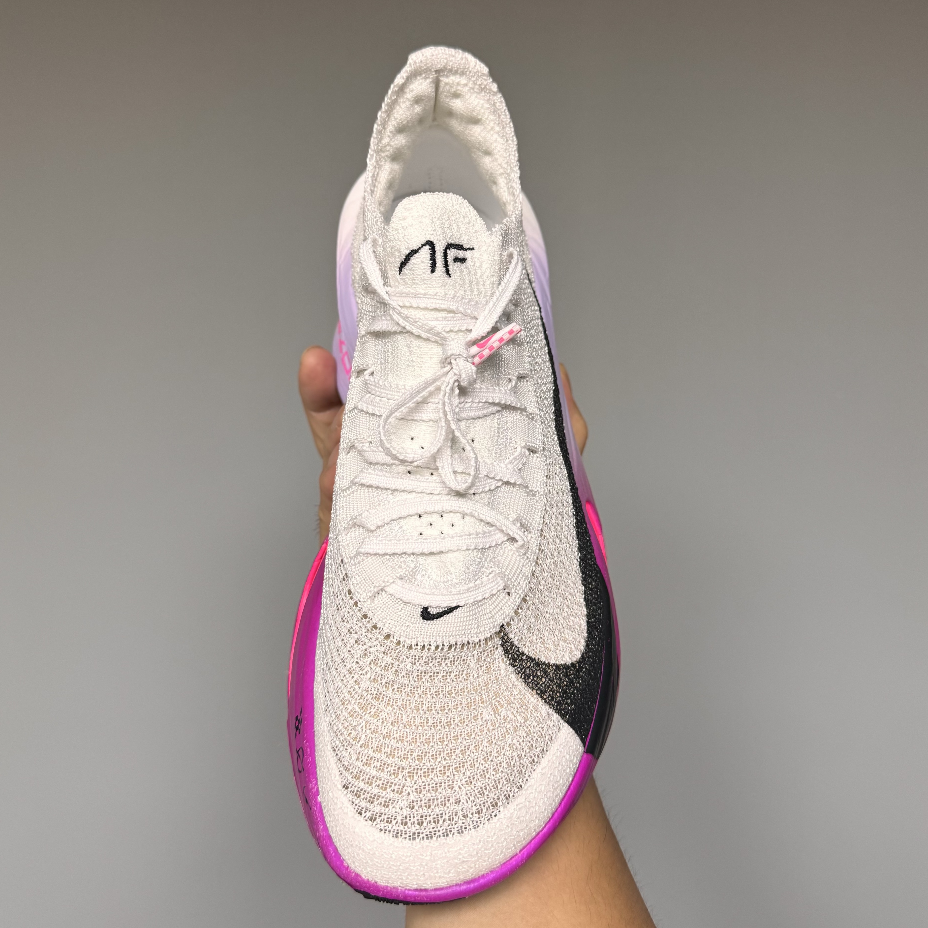 Nike Air Zoom Alphafly Next% 3 Hyper Pink 착용 스타일 - 5