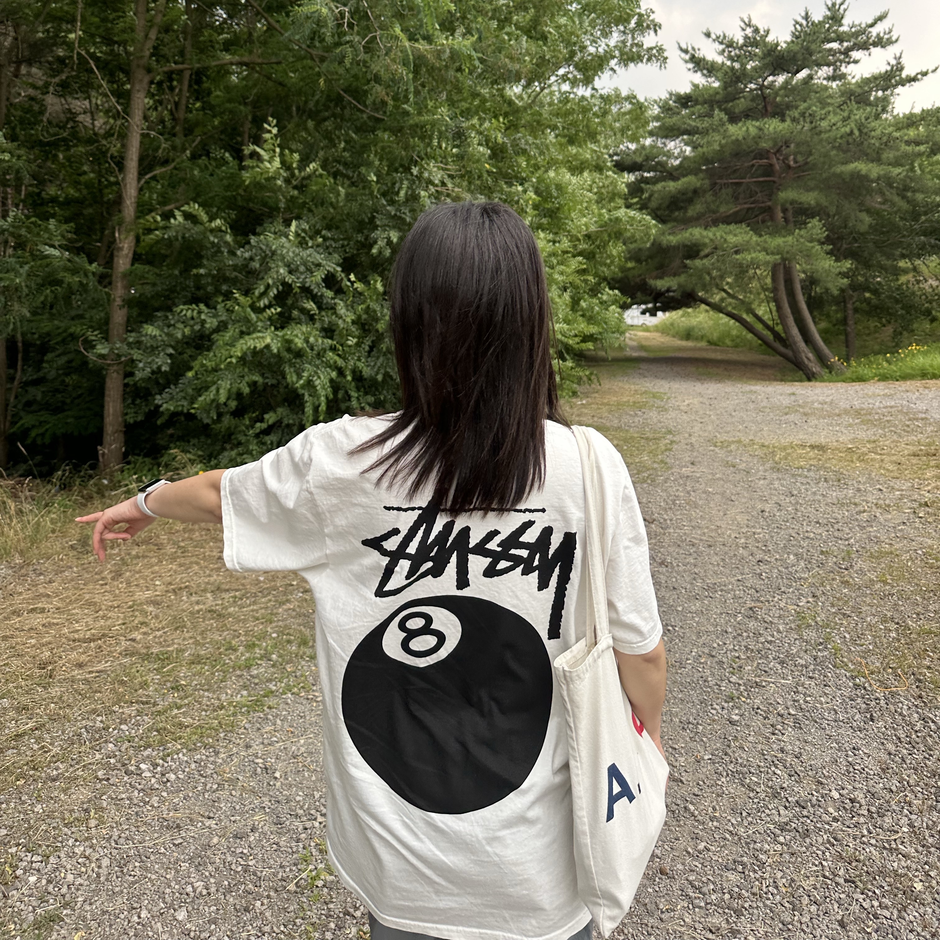 Stussy 8 Ball Pigment Dyed T-Shirt Natural 착용 스타일 - 4
