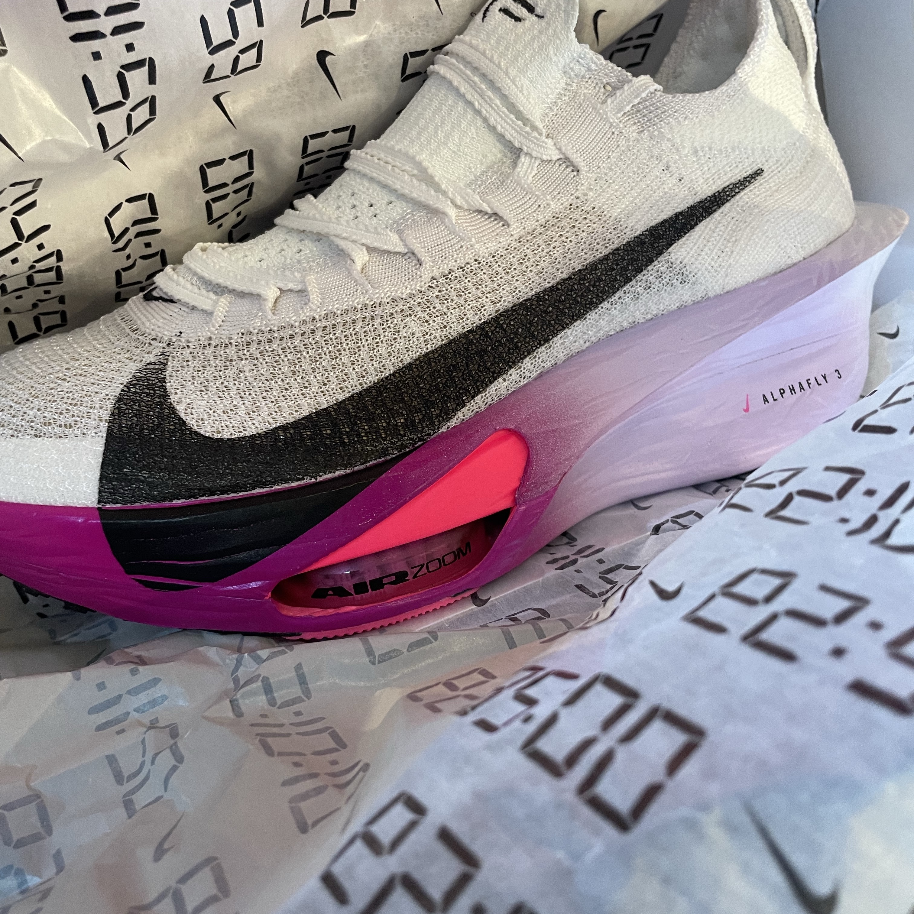 Nike Air Zoom Alphafly Next% 3 Hyper Pink 착용 스타일 - 3