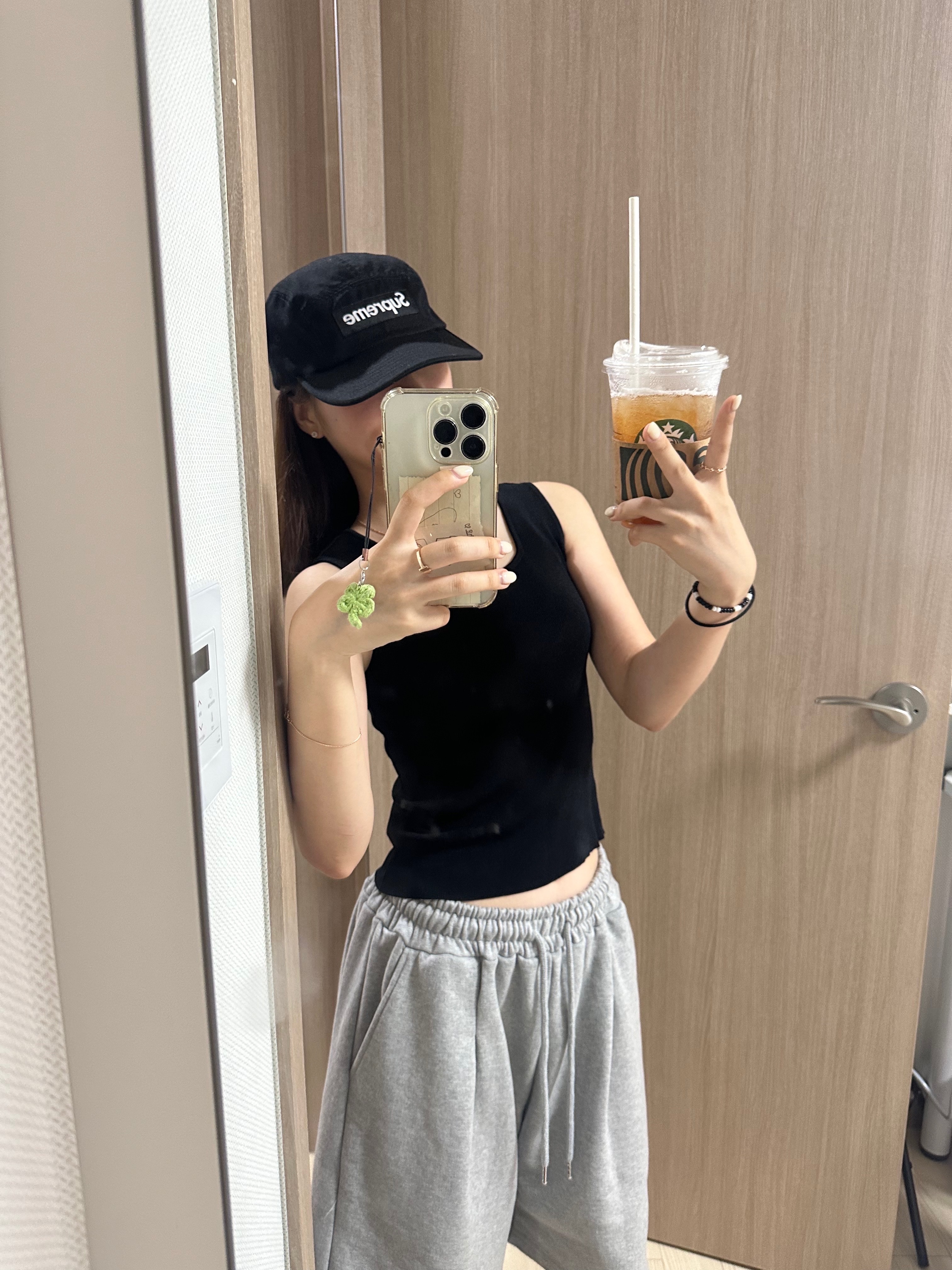 Supreme Washed Chino Twill Camp Cap Black 착용 스타일