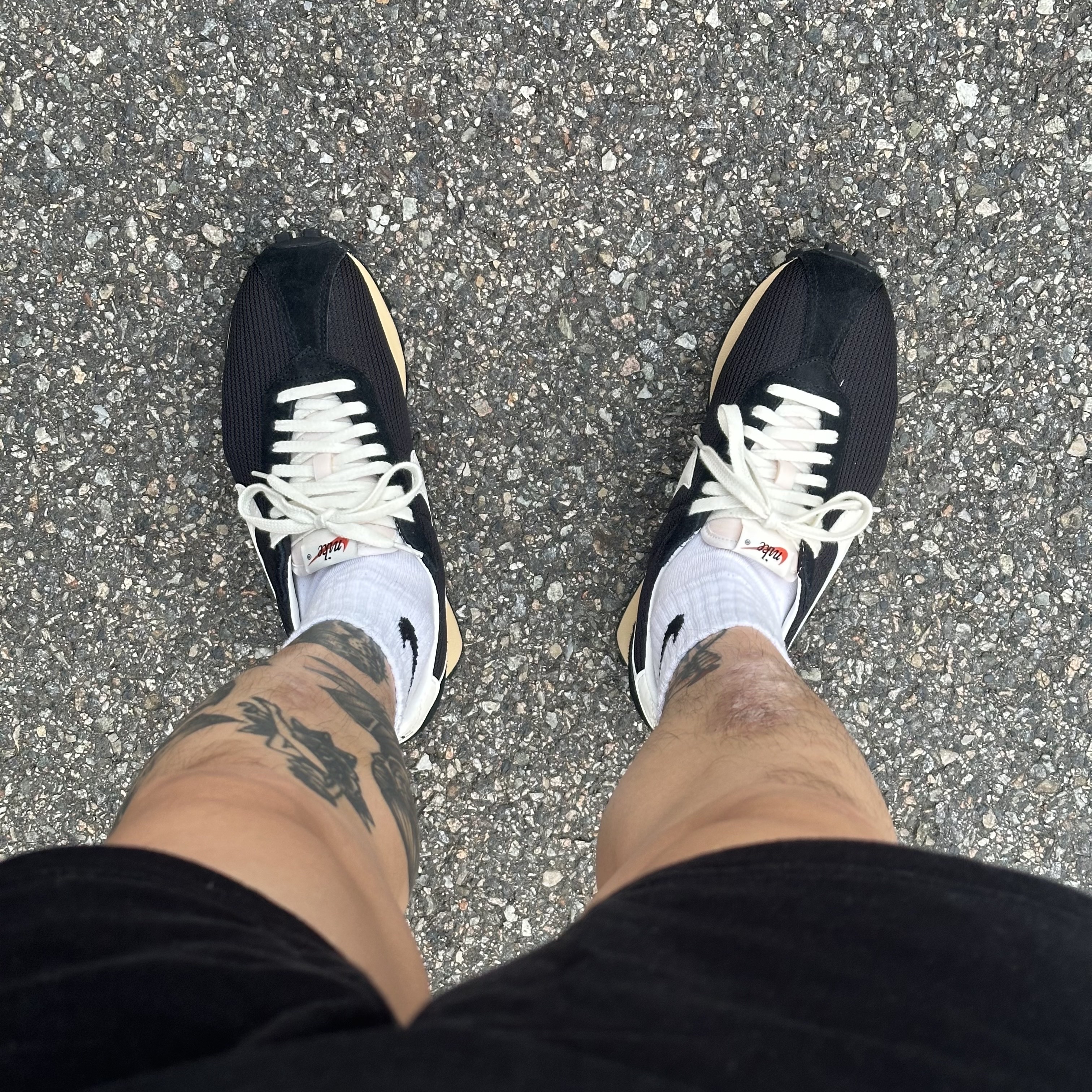 Nike LD-1000 SP Black and Sail 착용 스타일