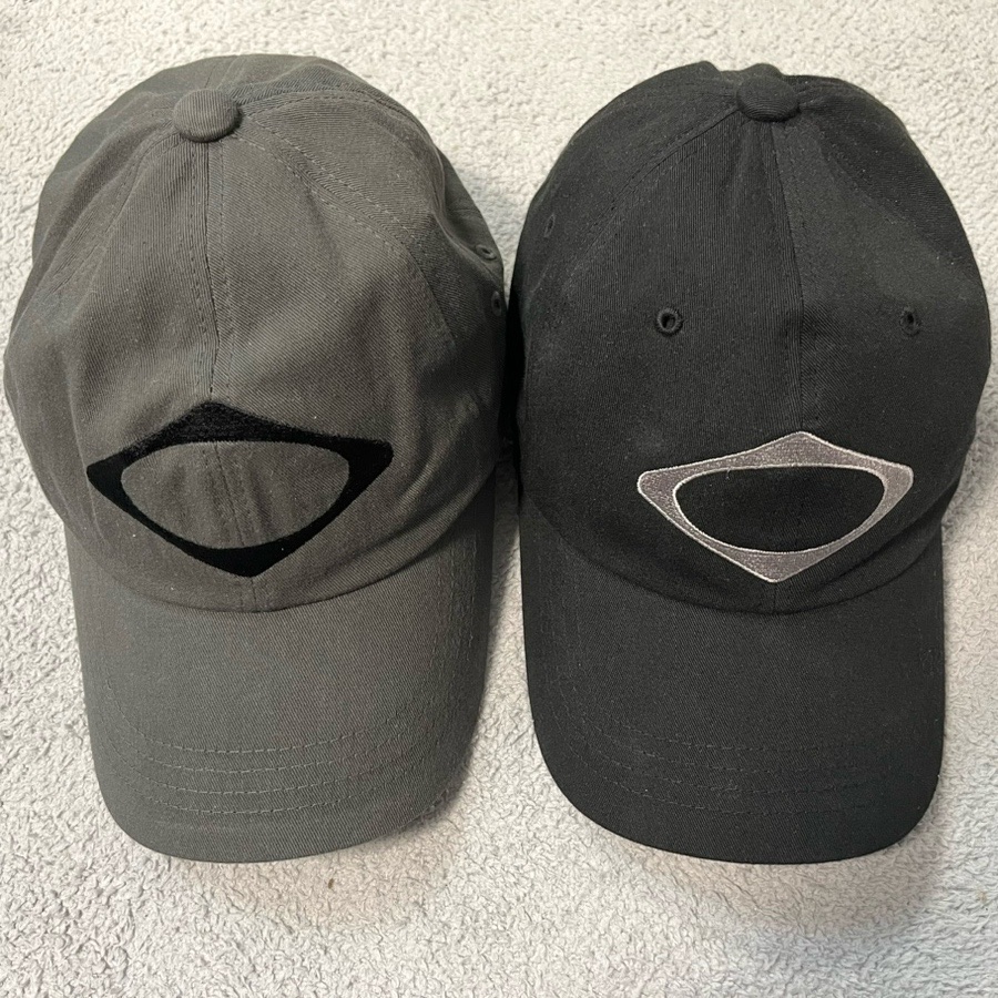 Mischief House Ball Cap Charcoal, Mischief Rhombus Ball Cap Black 착용 스타일 - 1
