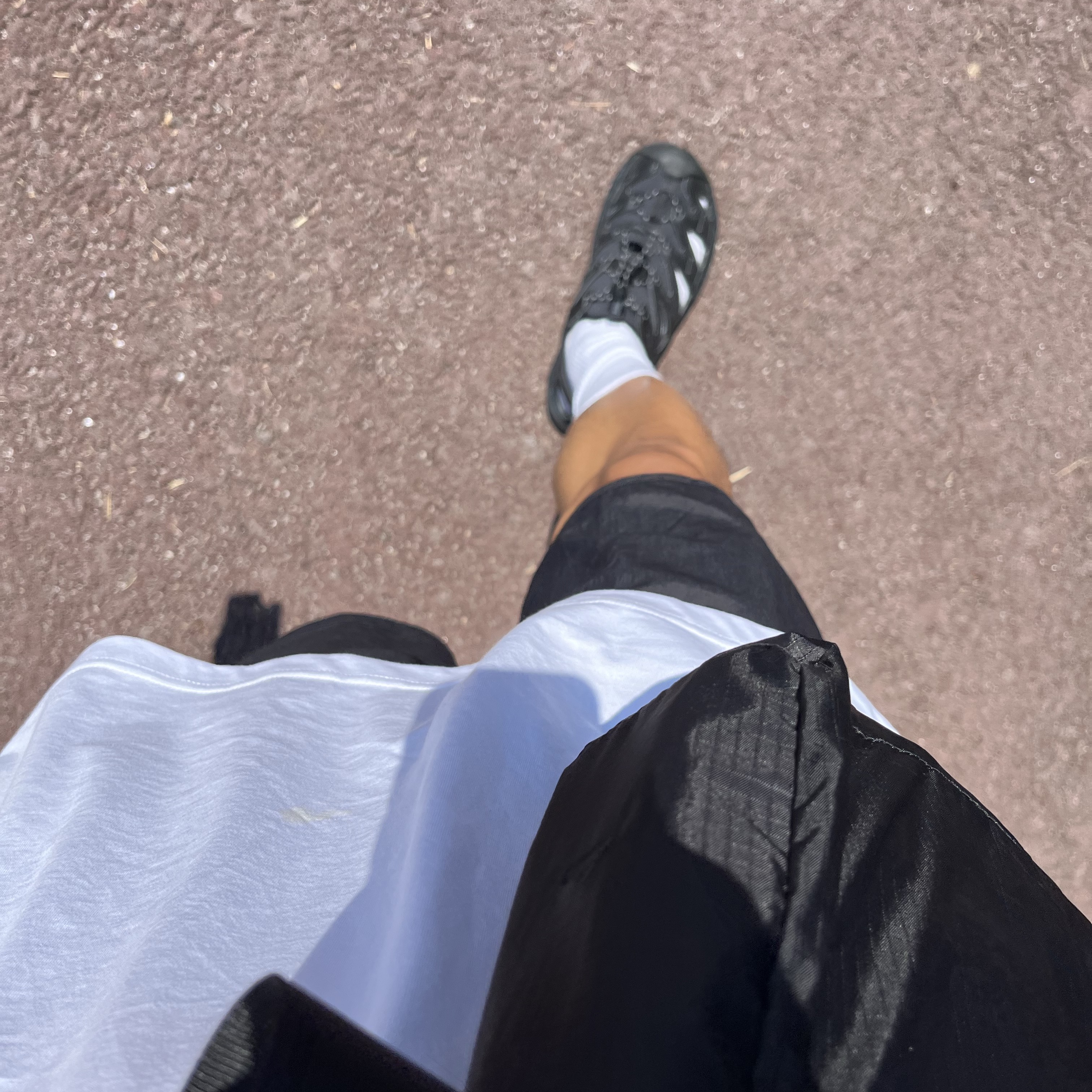 Hoka Hopara Black Castle Rock, Nike x Stussy Everyday Plus Cushioned Crew Socks White (3 Pack) 착용 스타일