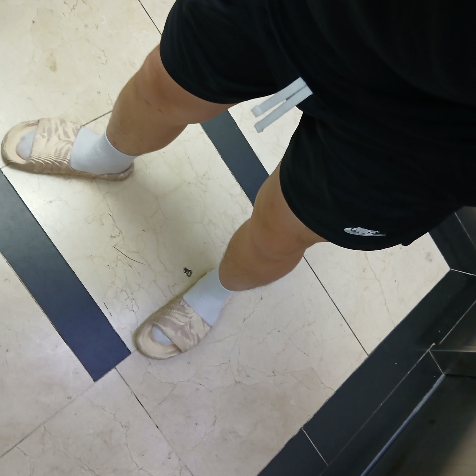 Nike NSW Woven Lined Flow Shorts Black - Asia 착용 스타일