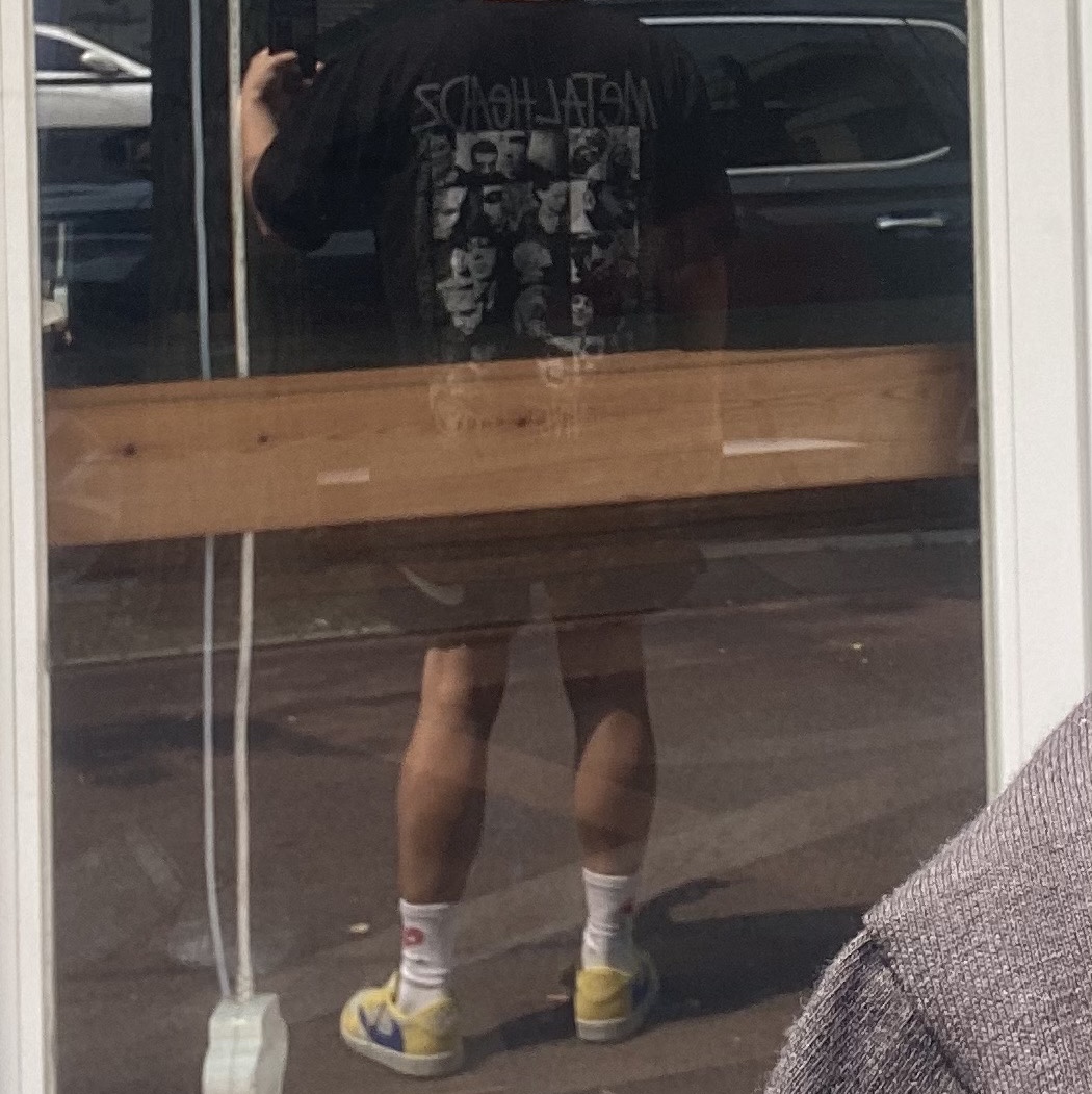 Nike x Stussy Shorts Black (FJ9167-010), Stussy x Goldie Metalheadz 30 T-Shirt Black 착용 스타일
