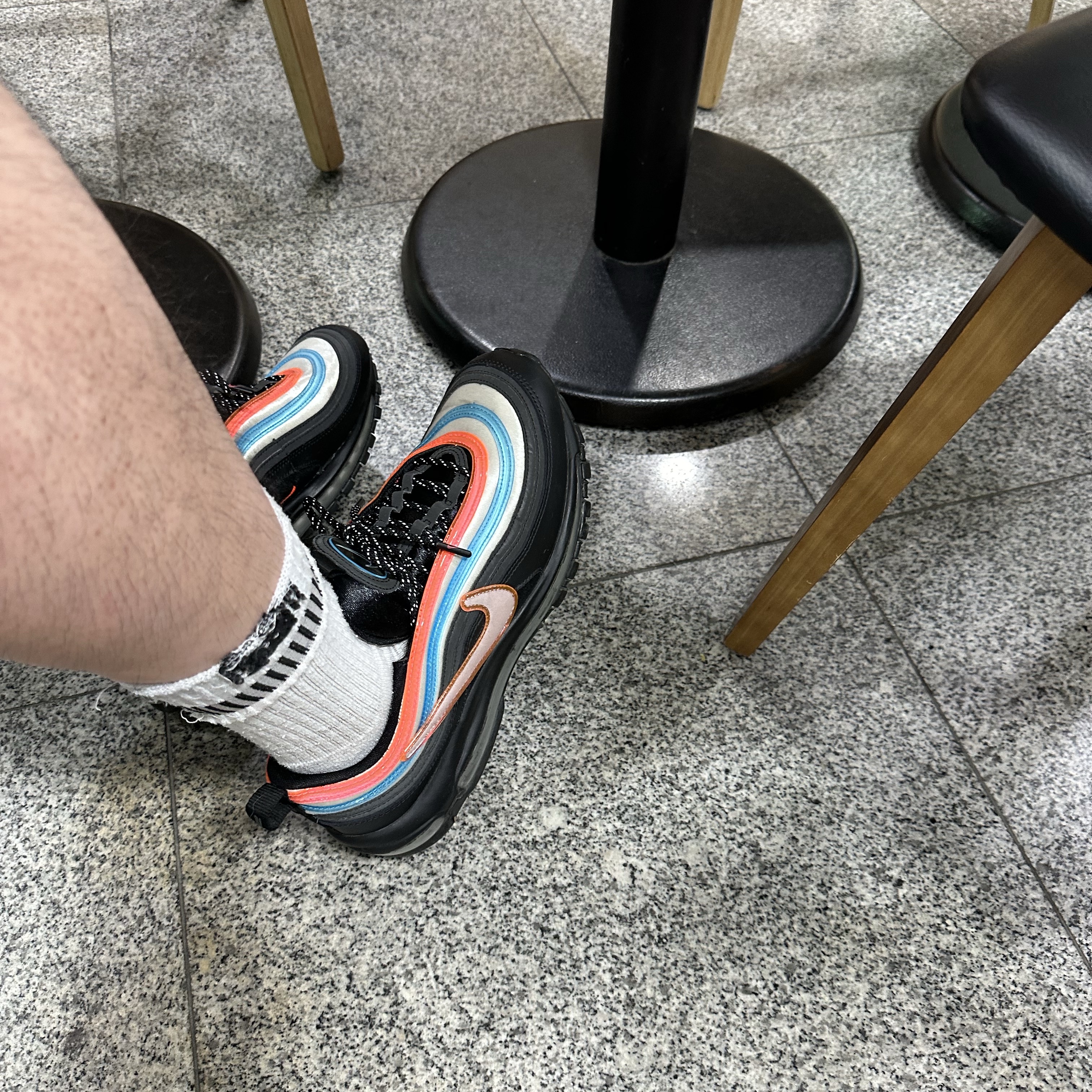 Nike Air Max 97 Neon Seoul 착용 스타일 - 3