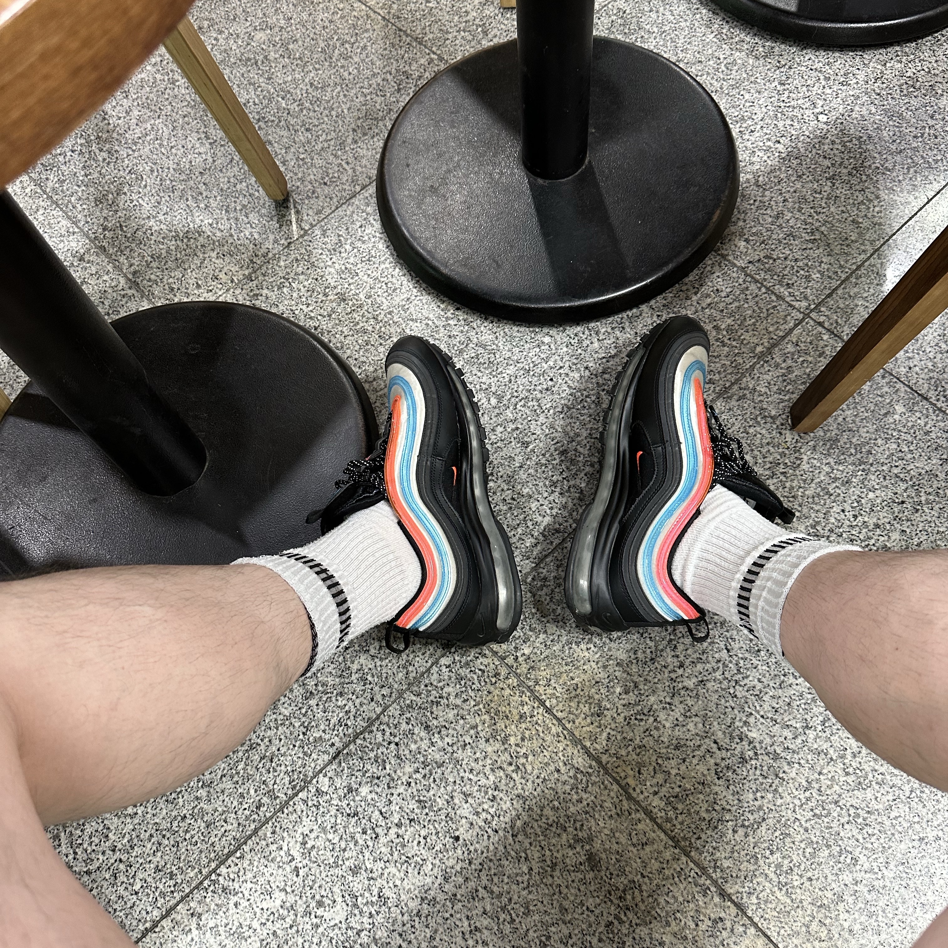 Nike Air Max 97 Neon Seoul 착용 스타일 - 2