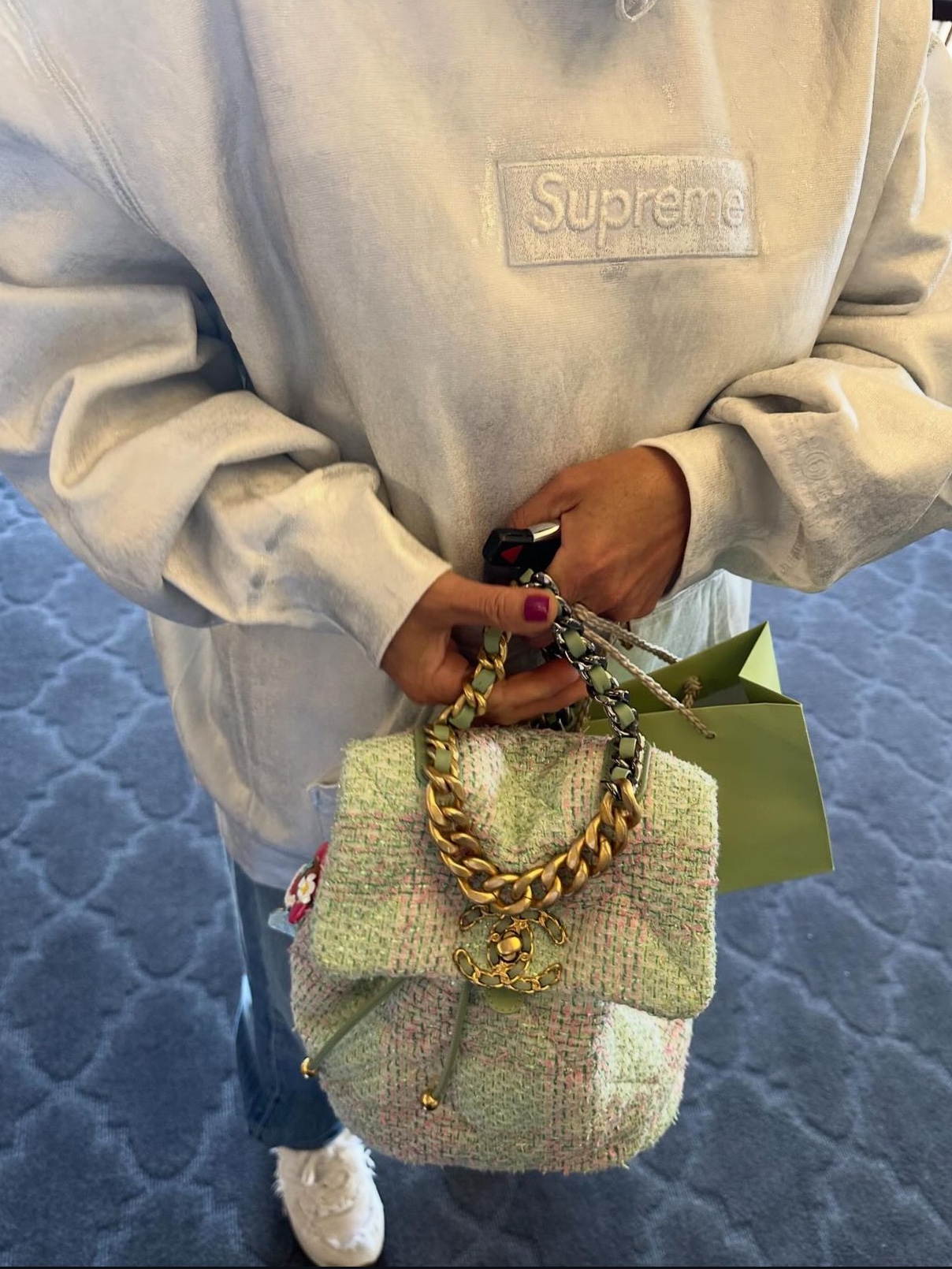 Supreme x MM6 Maison Margiela Foil Box Logo Hooded Sweatshirt White - 24SS 착용 스타일 - 2