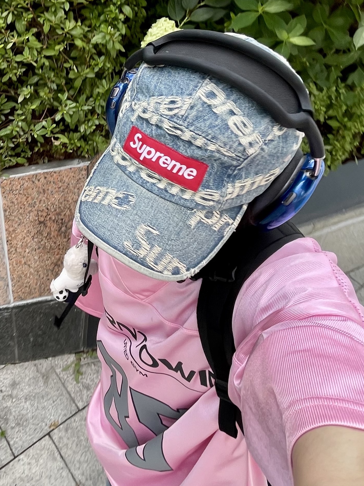 Nike x Stussy Air Max 2013 Psychic Pink, Supreme Backpack Black - 23FW 착용 스타일 - 9