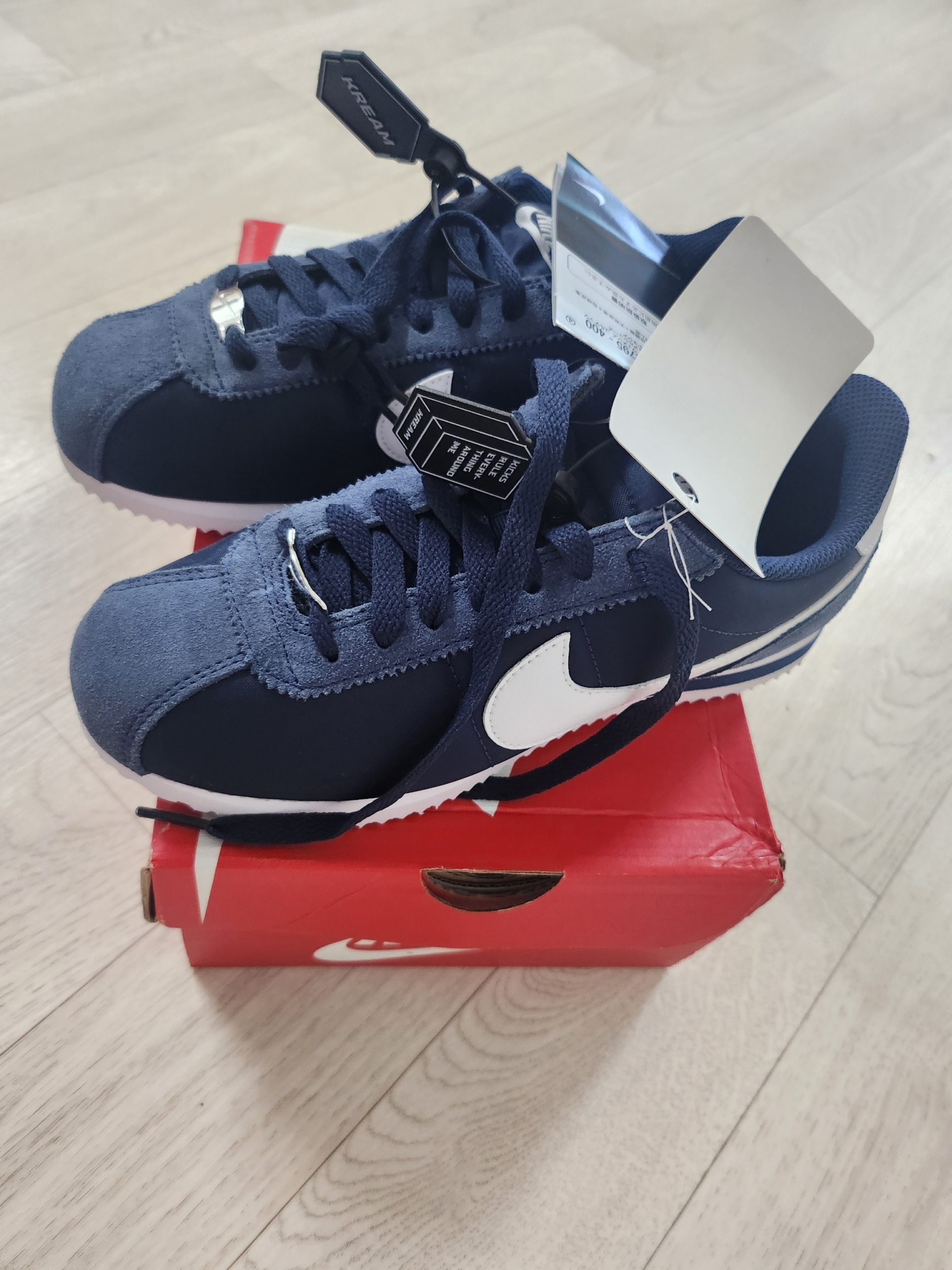 (W) Nike Cortez Midnight Navy 착용 스타일 - 2