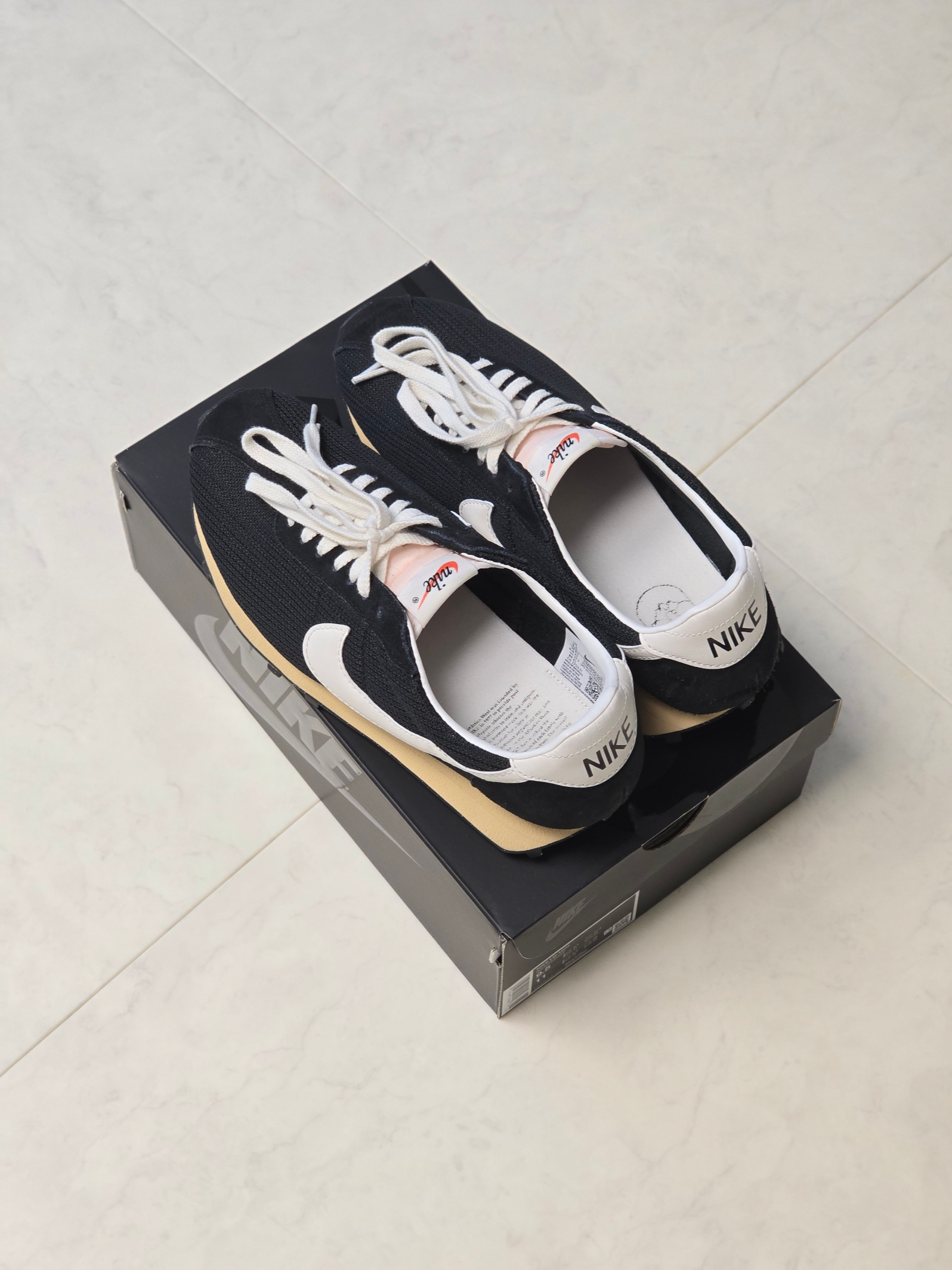 Nike LD-1000 SP Black and Sail 착용 스타일 - 1