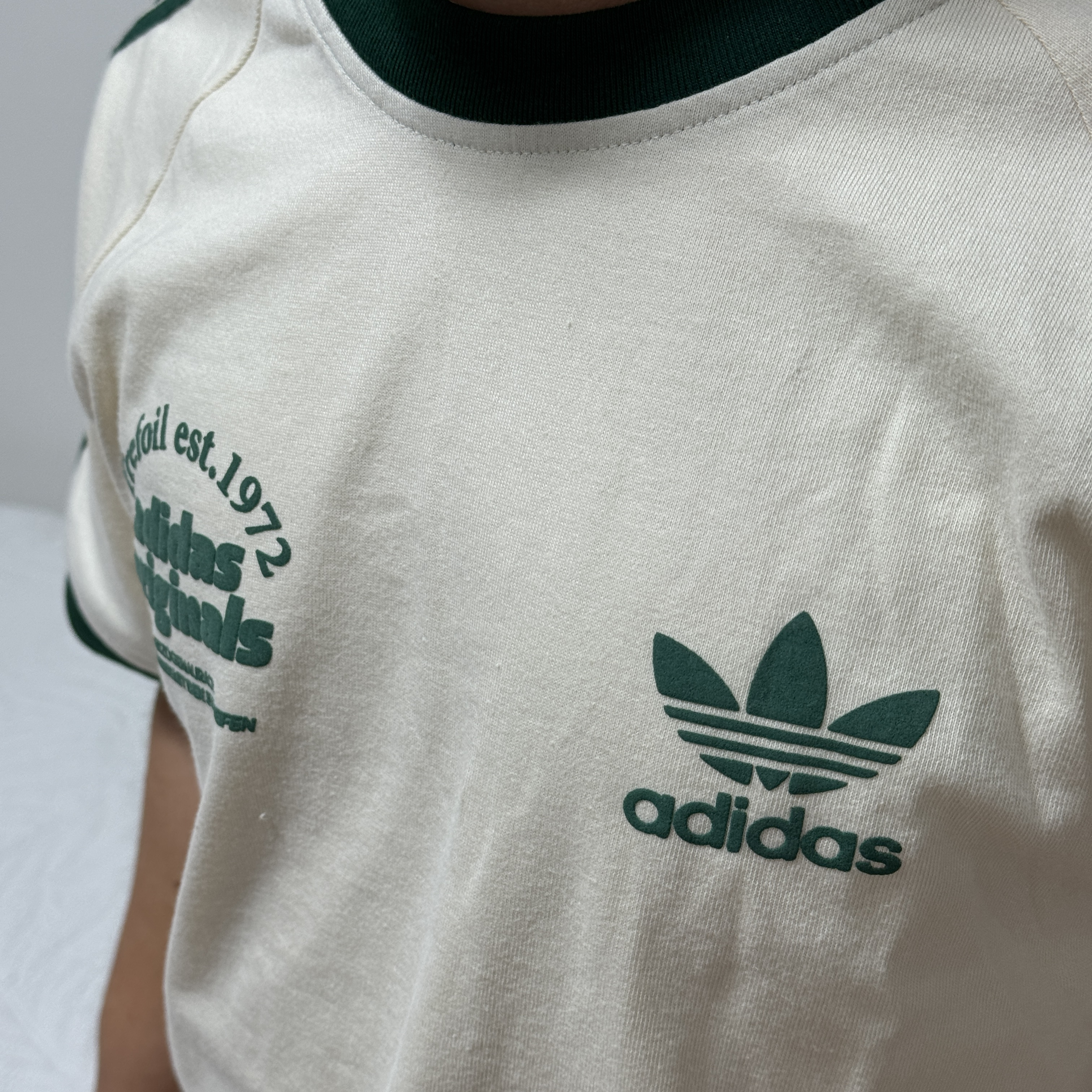 Adidas Sport Graphic Cali T-Shirt Wonder White - KR Sizing 착용 스타일 - 2