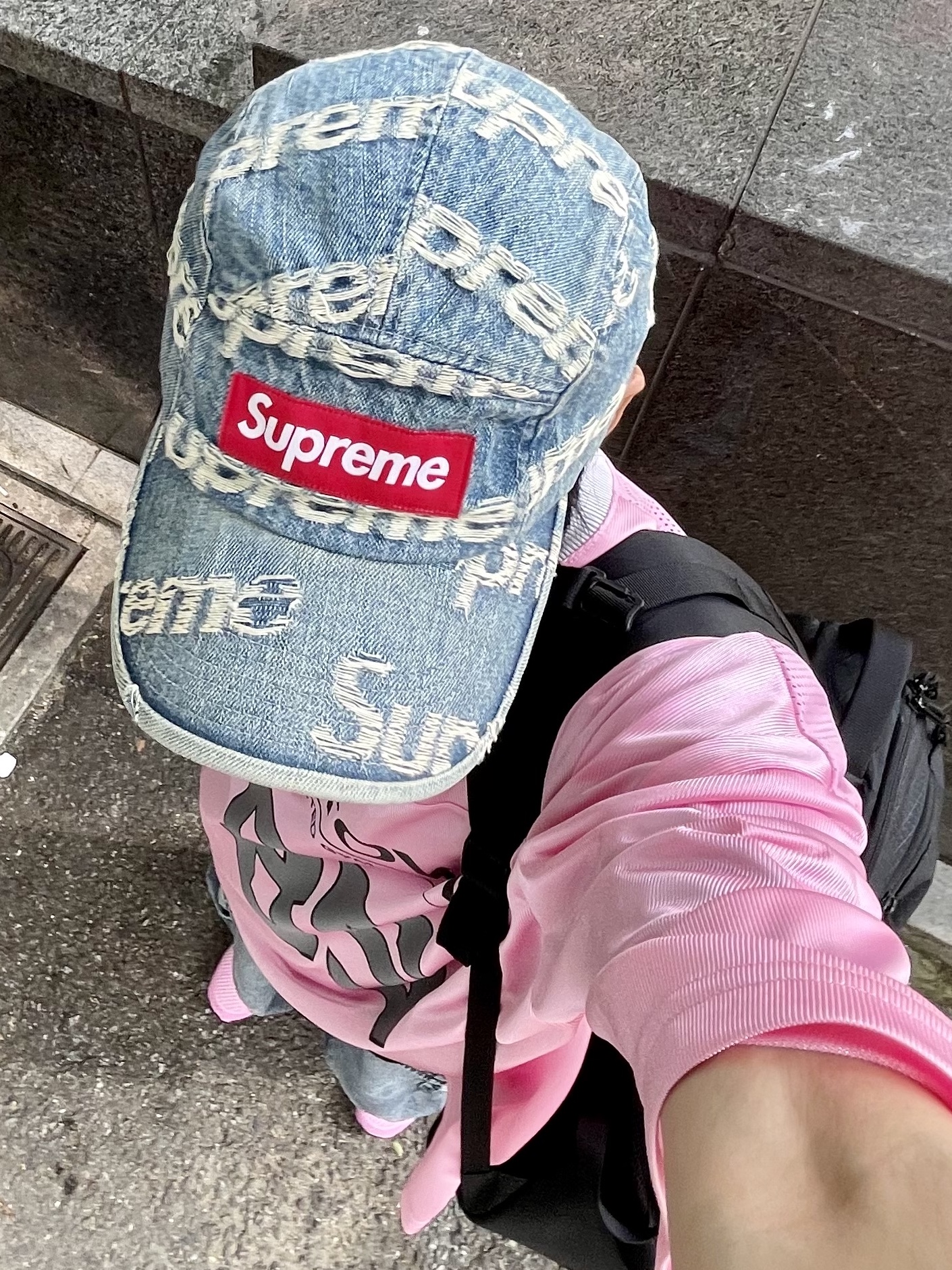Nike x Stussy Air Max 2013 Psychic Pink, Supreme Backpack Black - 23FW 착용 스타일 - 3