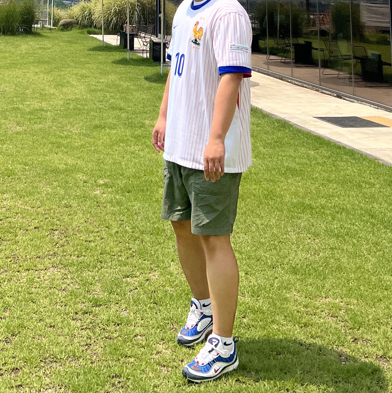 Nike Air Max 98 Gundam 2018, Nike France 2024/25 Dri-Fit Stadium Away Replica Jersey White (Non Marking Ver.) 착용 스타일