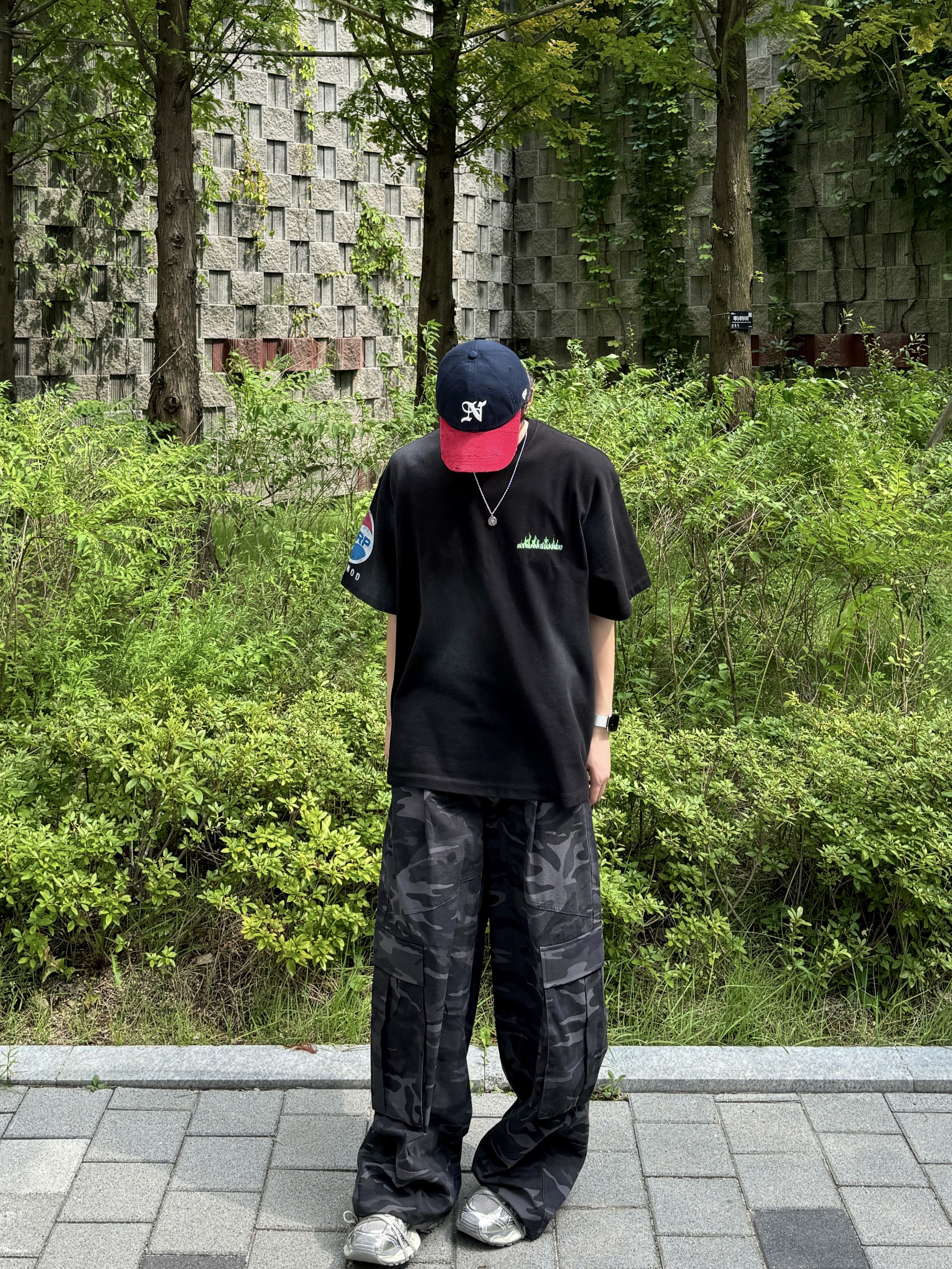 Nonnod Soft Drink T-Shirt Washed Black, Nonnod Soft Drink T-Shirt Washed Black 착용 스타일 - 1