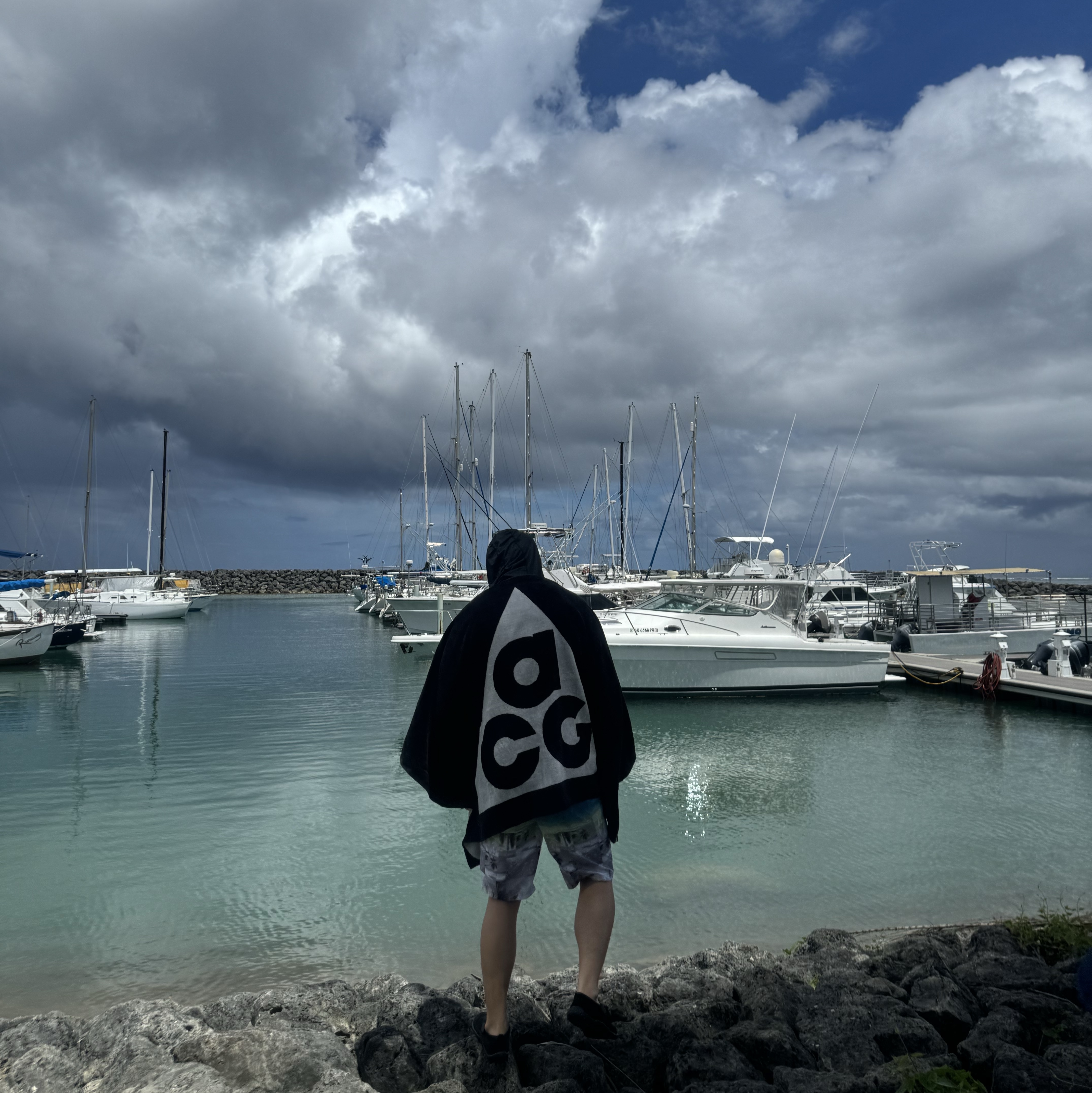 Nike ACG Towel Black Summit White 착용 스타일