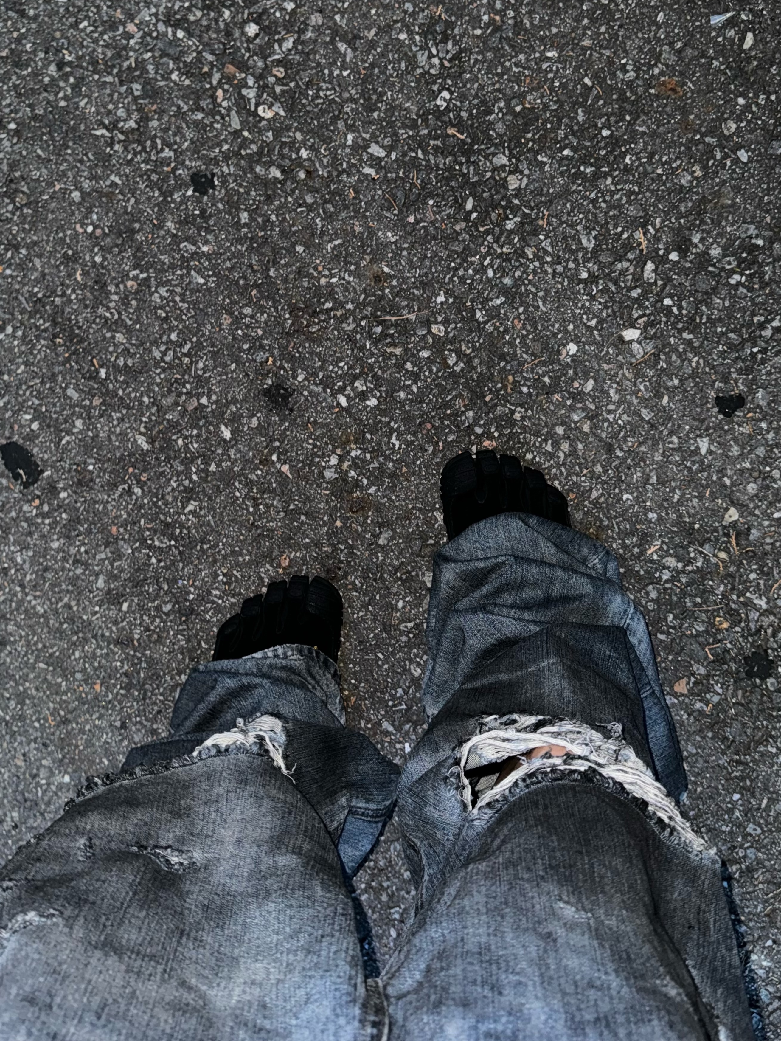 Balenciaga Unity Snowboard Cap Navy Blue, Awende Dirty Washing Jean 착용 스타일 - 5