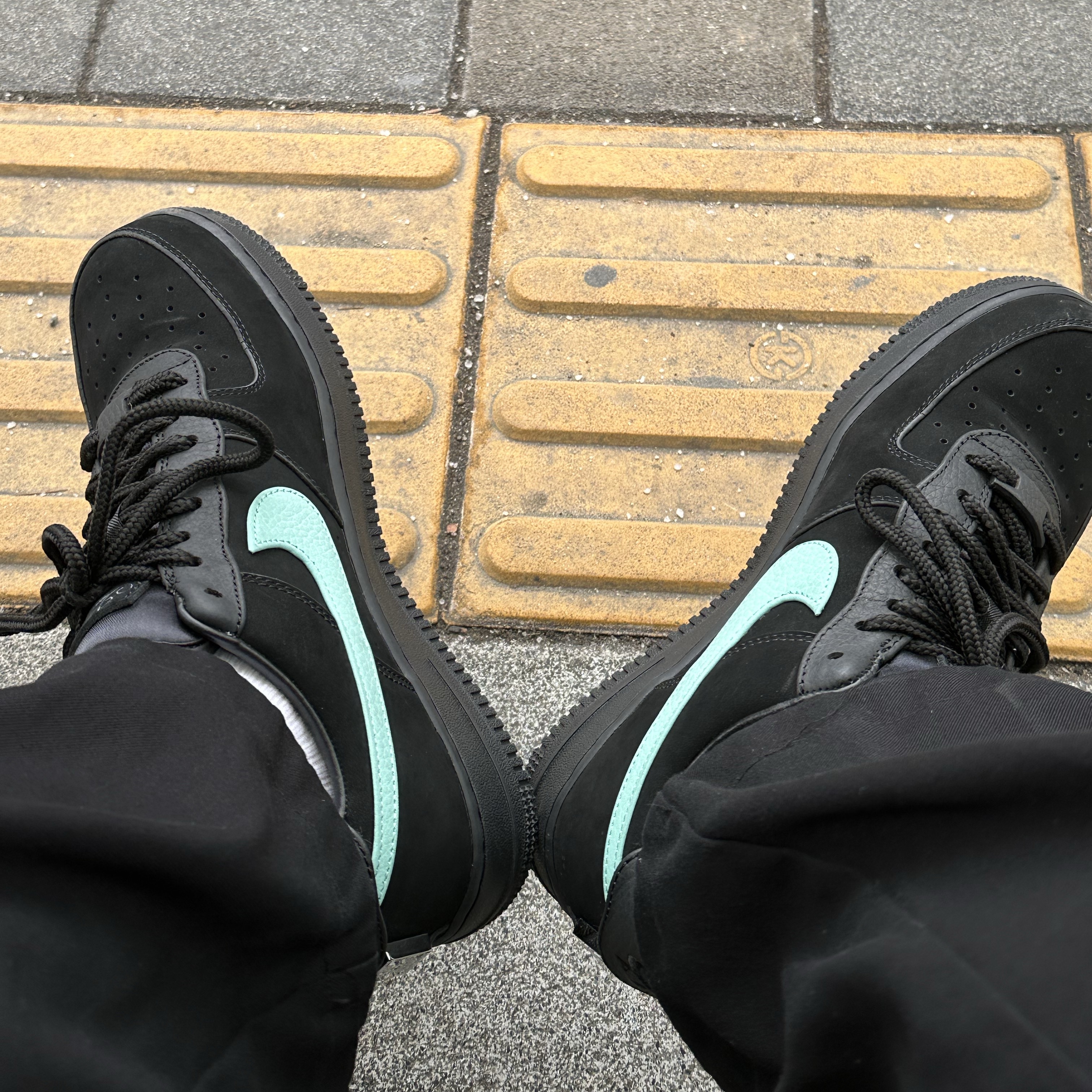 Nike x Tiffany & Co. Air Force 1 Low SP 1837 착용 스타일