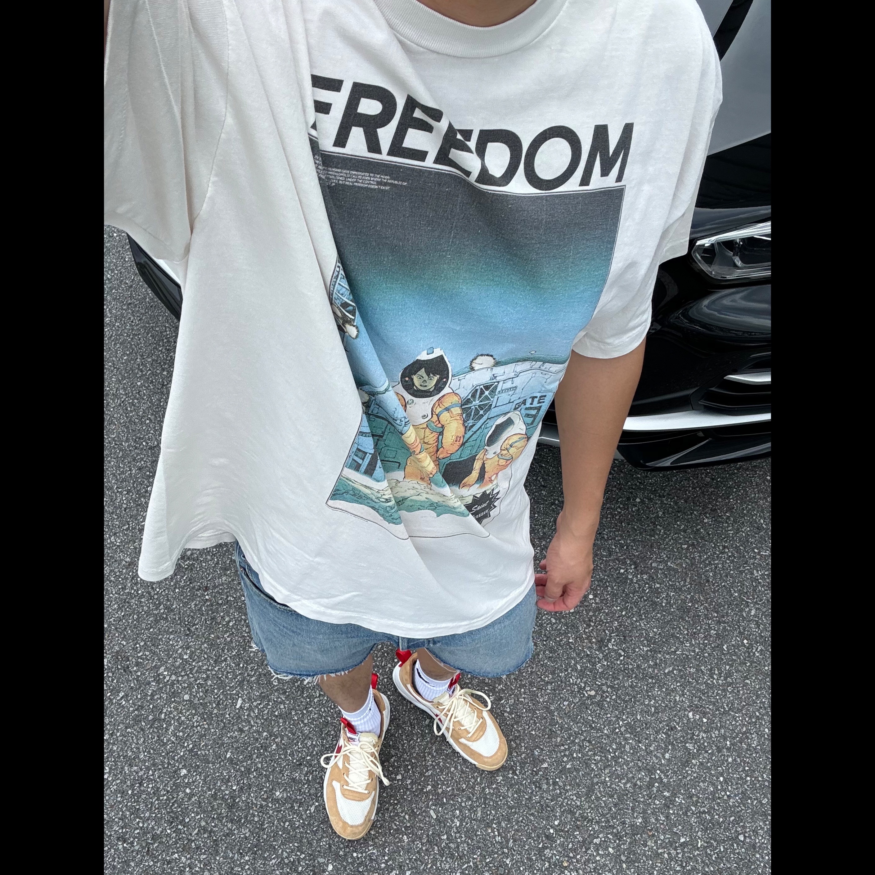 Saint Mxxxxxx x Freedom Astro S/S T-Shirt White - 24SS 착용 스타일
