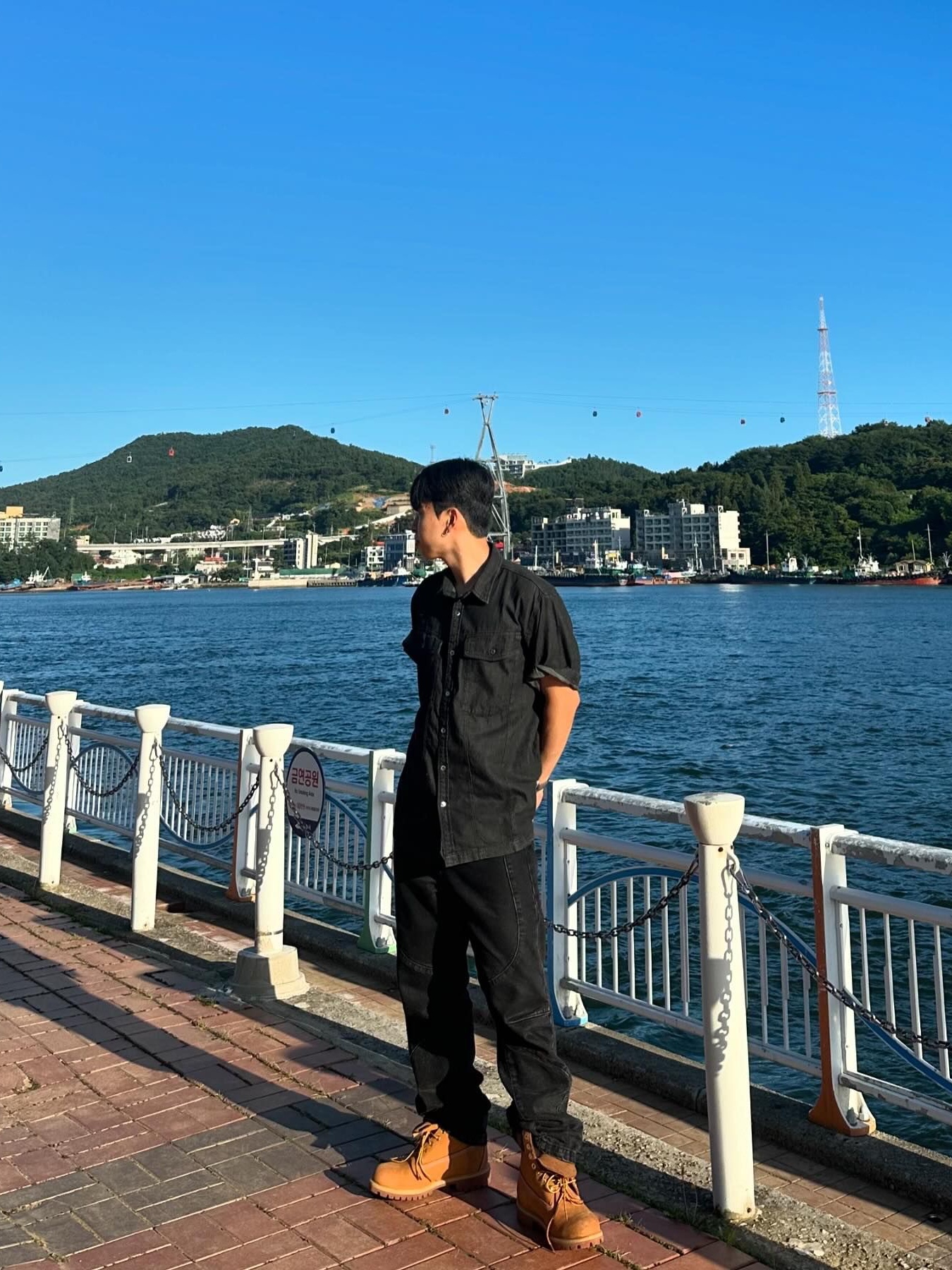 Millo Archive Two Pocket Denim Half Shirts Black 착용 스타일 - 1