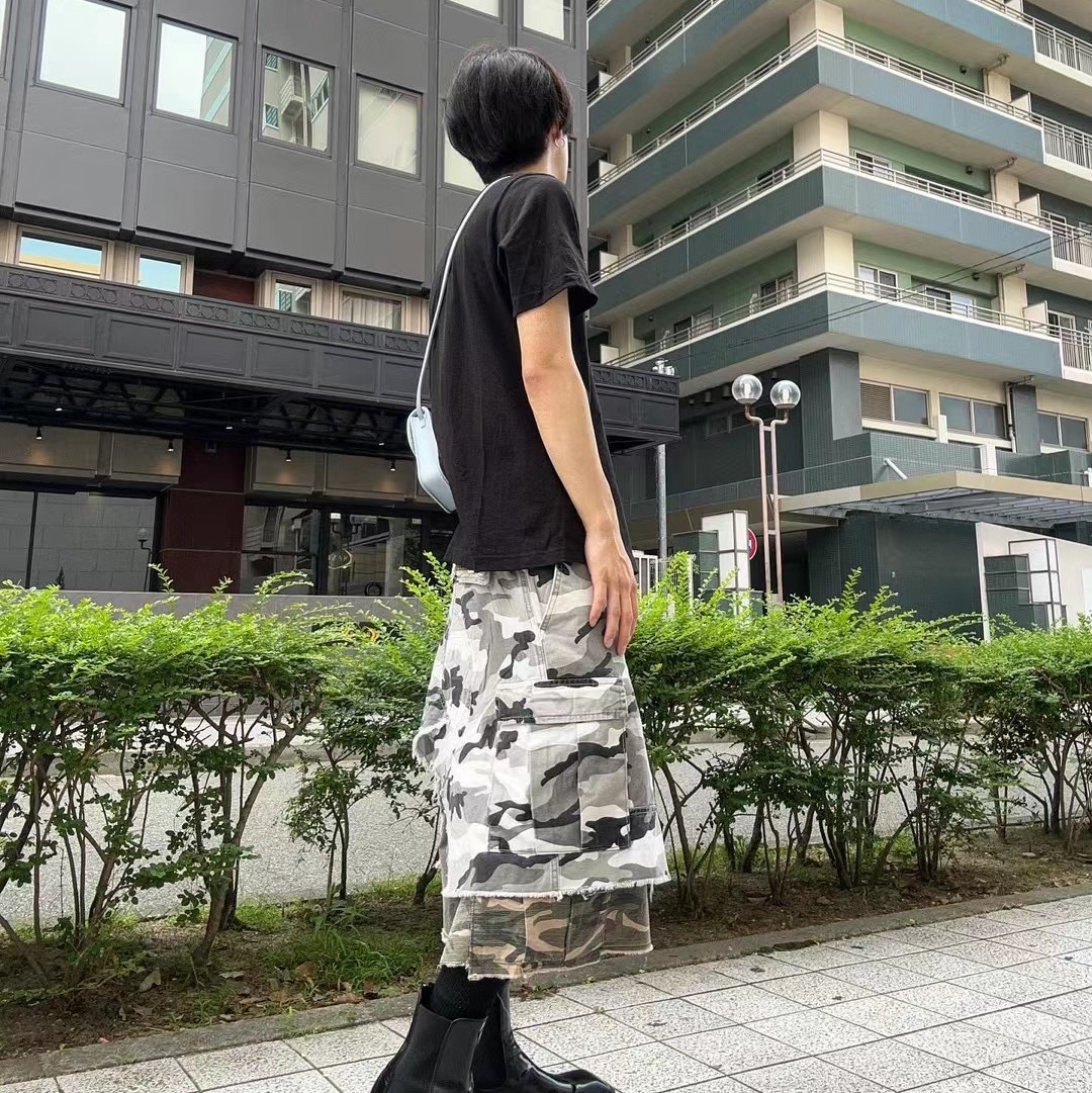 Project G/R x MFM333. Layered Skirt Camo Cargo Shorts Multi Camo 착용 스타일