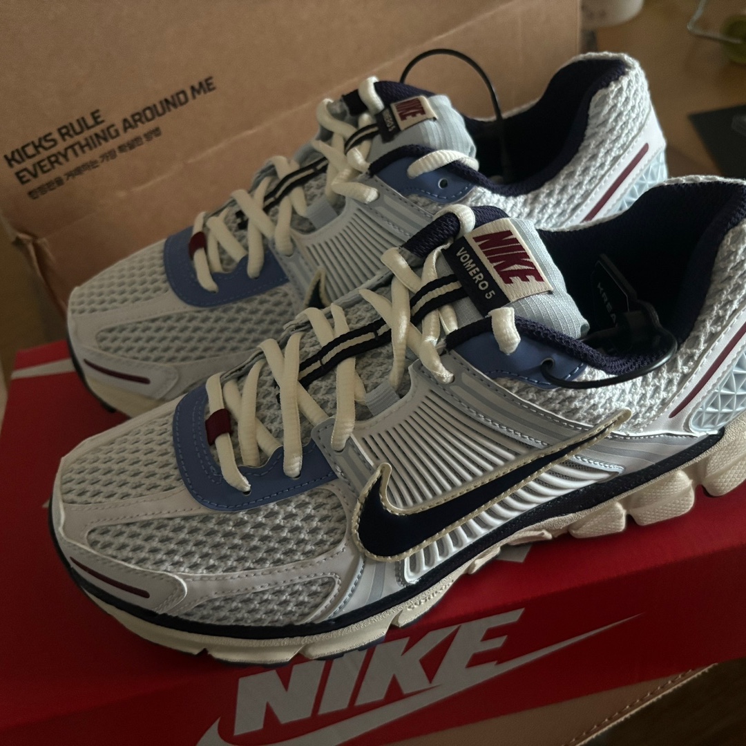 (W) Nike Zoom Vomero 5 Blue Tint Purple Ink 착용 스타일