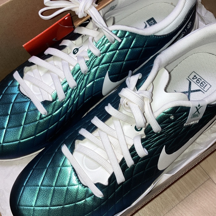 Nike Tiempo Emerald Legend 10 Academy TF Dark Atomic Teal Sail 착용 스타일
