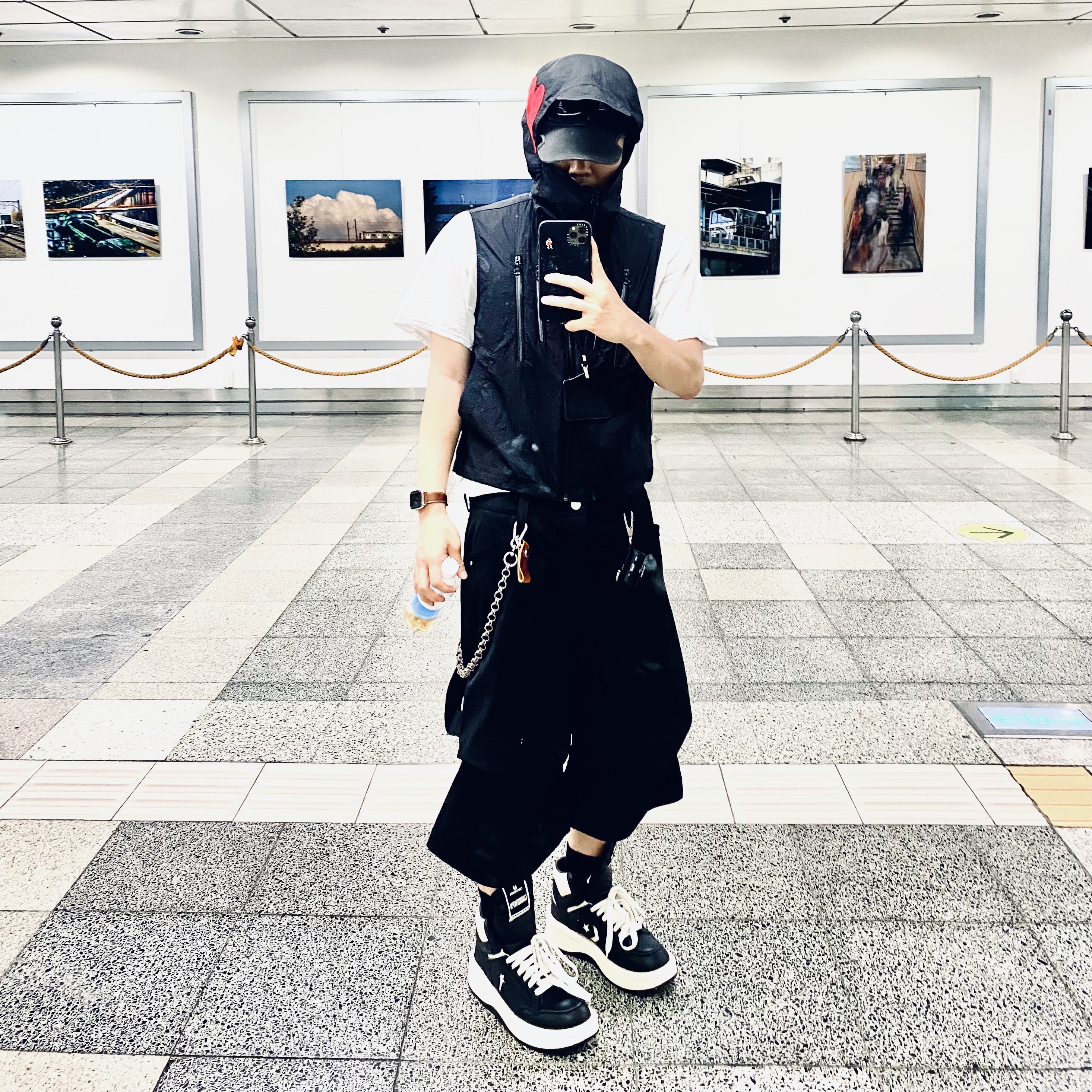Converse x Drkshdw Turbowpn Black Cream, Nonnod Alpine Carpenter Shorts Matt Black 착용 스타일