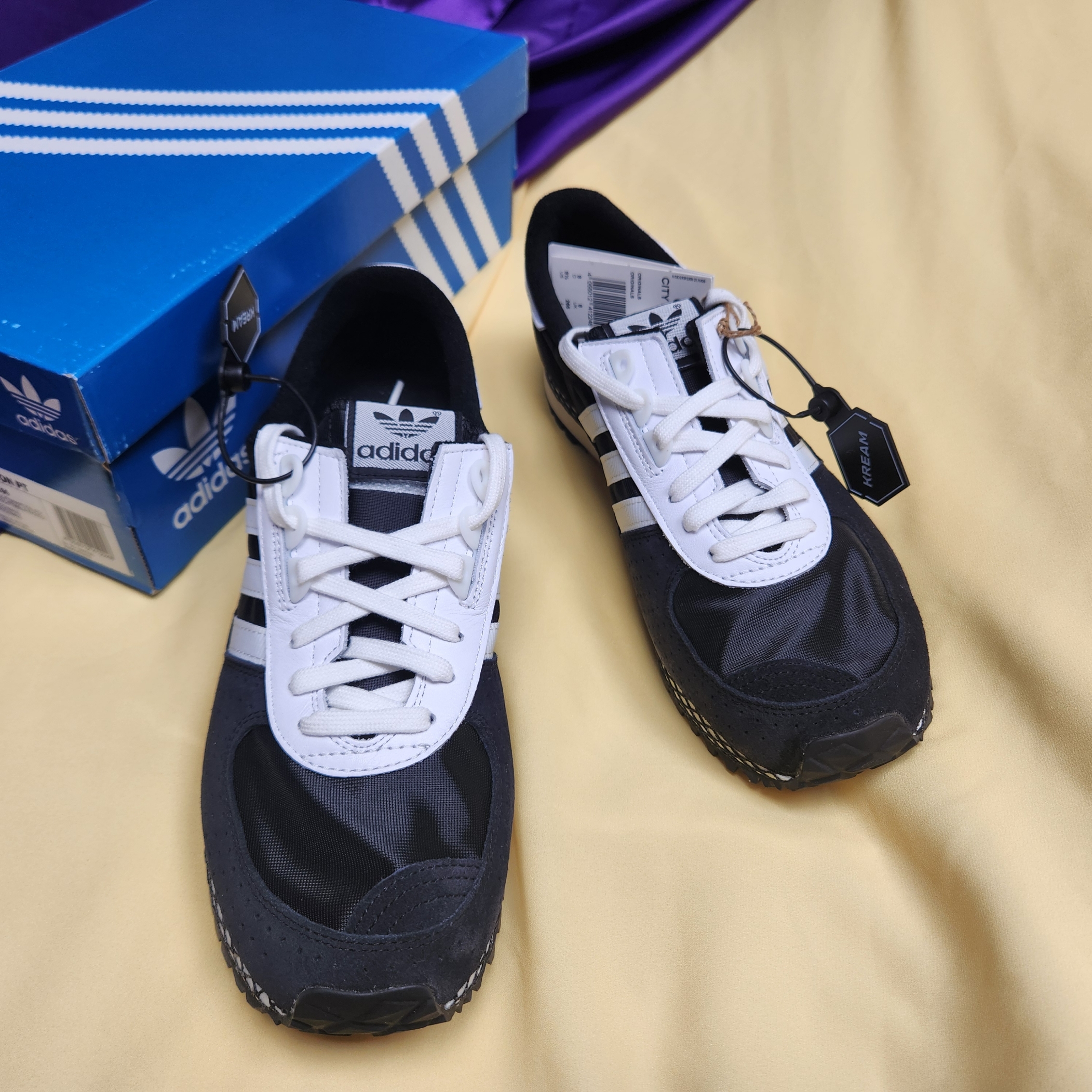 Adidas City Marathon PT Core Black 착용 스타일