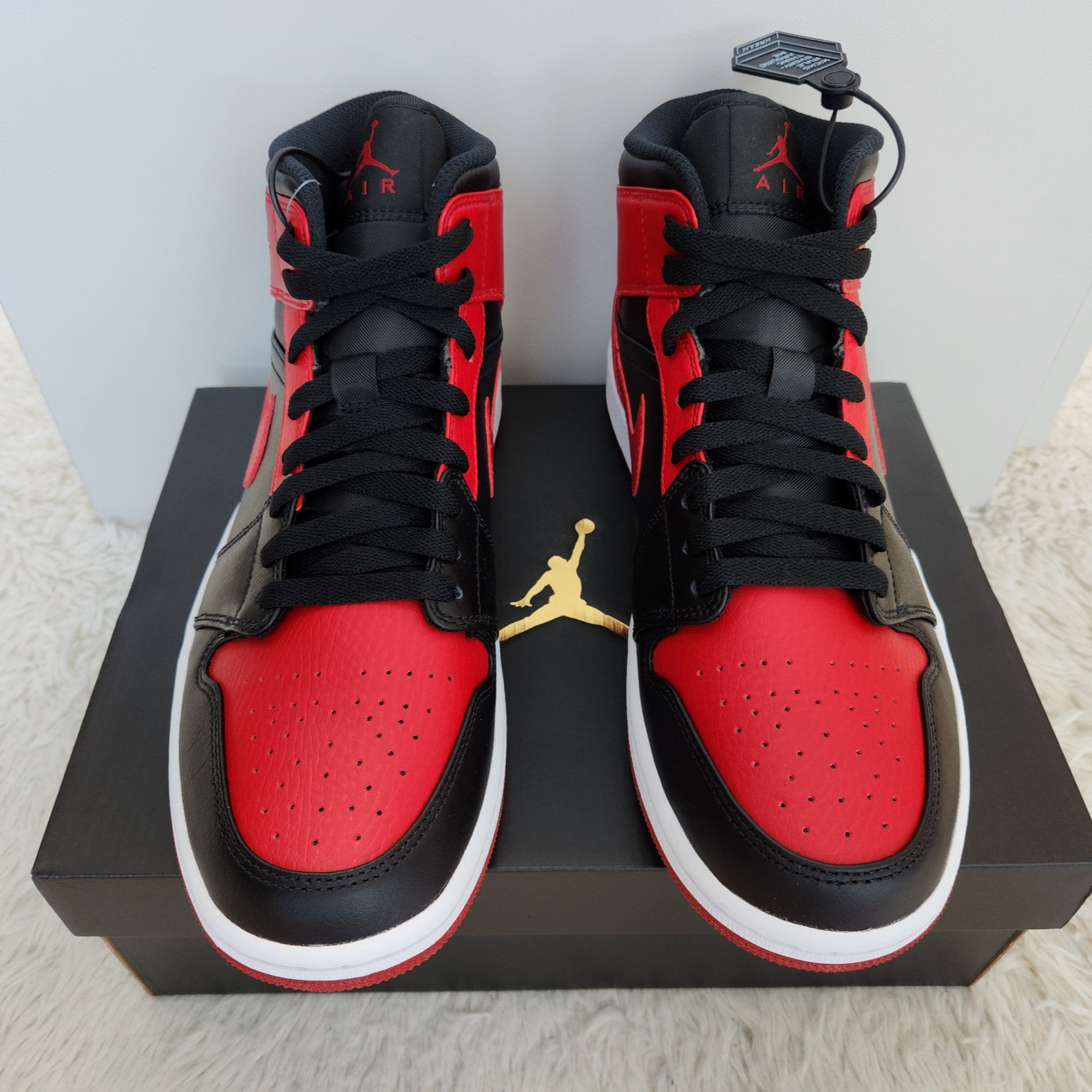 Jordan 1 Mid Bred Banned 2020 착용 스타일