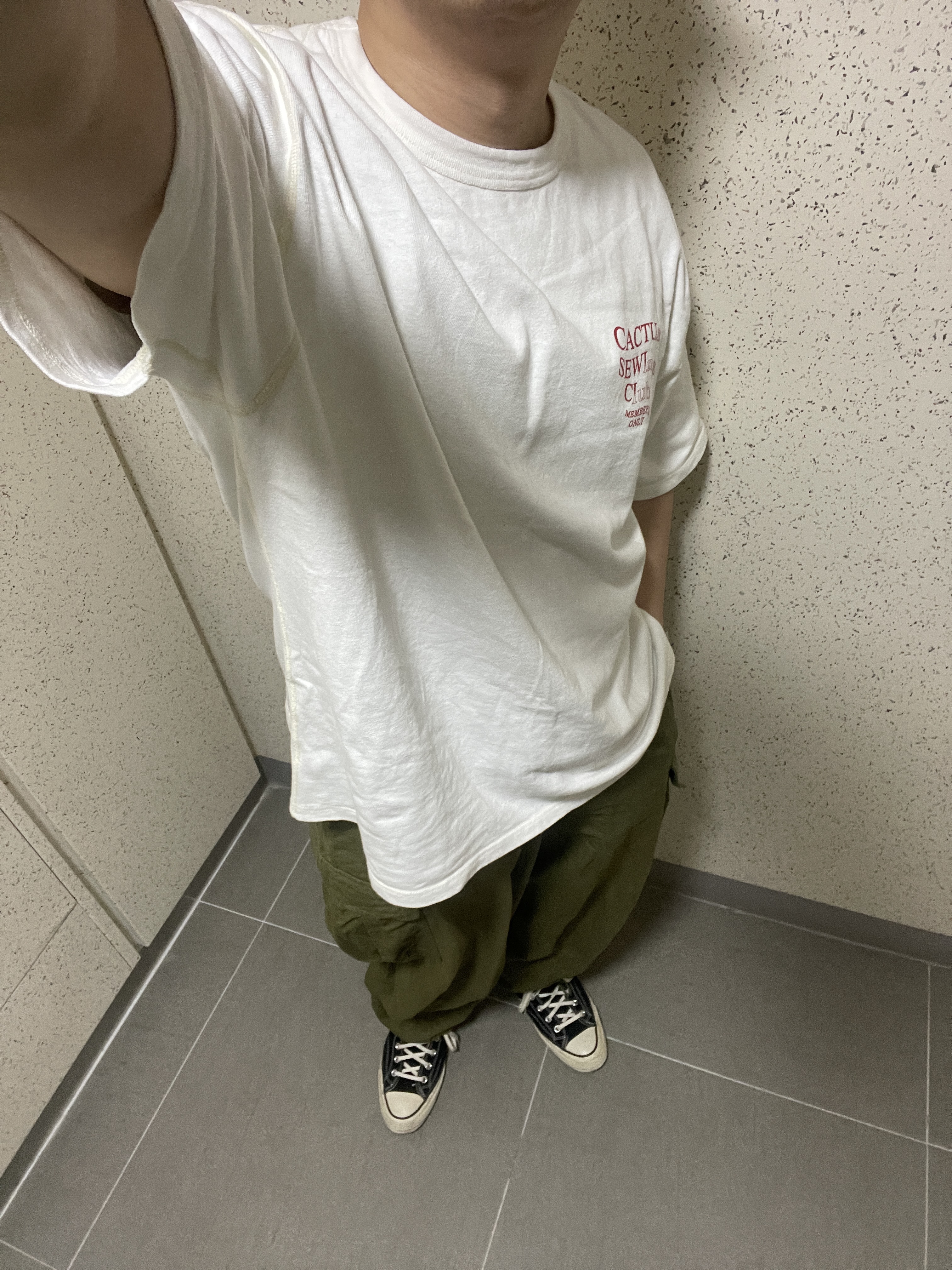 Converse Chuck 70 Hi Black 착용 스타일 - 1