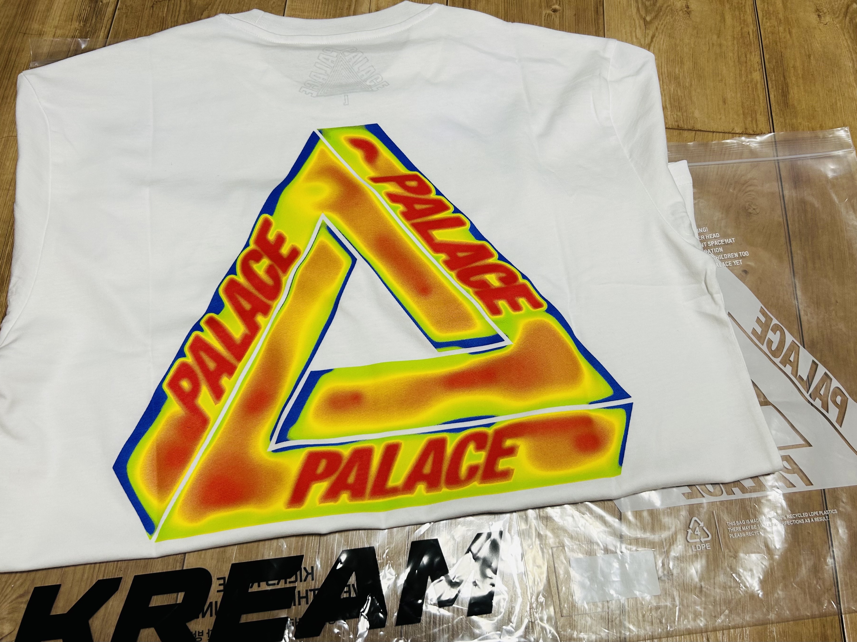 Palace Heat Sensi T-Shirt White - 24SS 착용 스타일 - 2