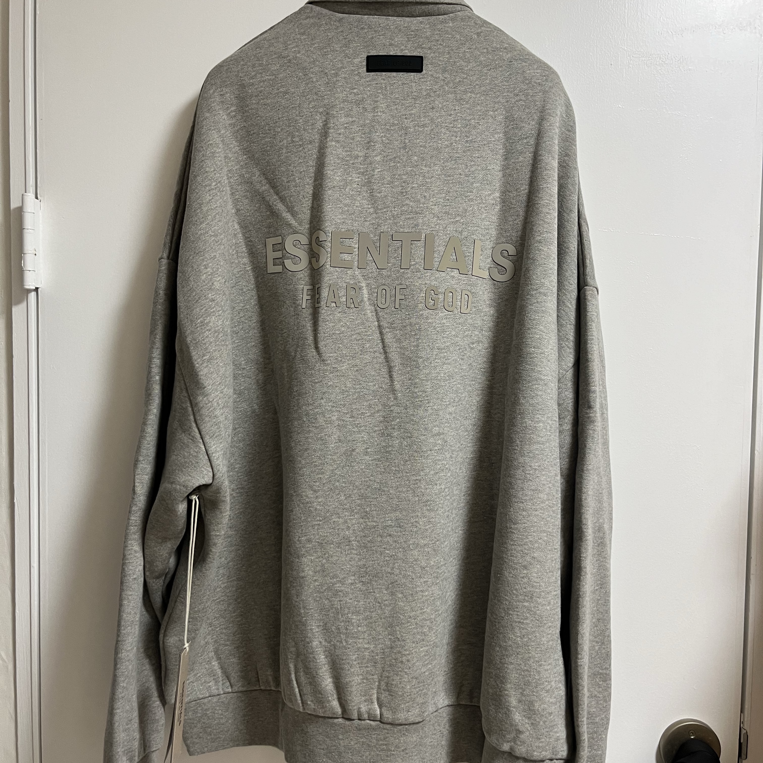 Essentials Longsleeve Polo Dark Heather Oatmeal - 24SS 착용 스타일