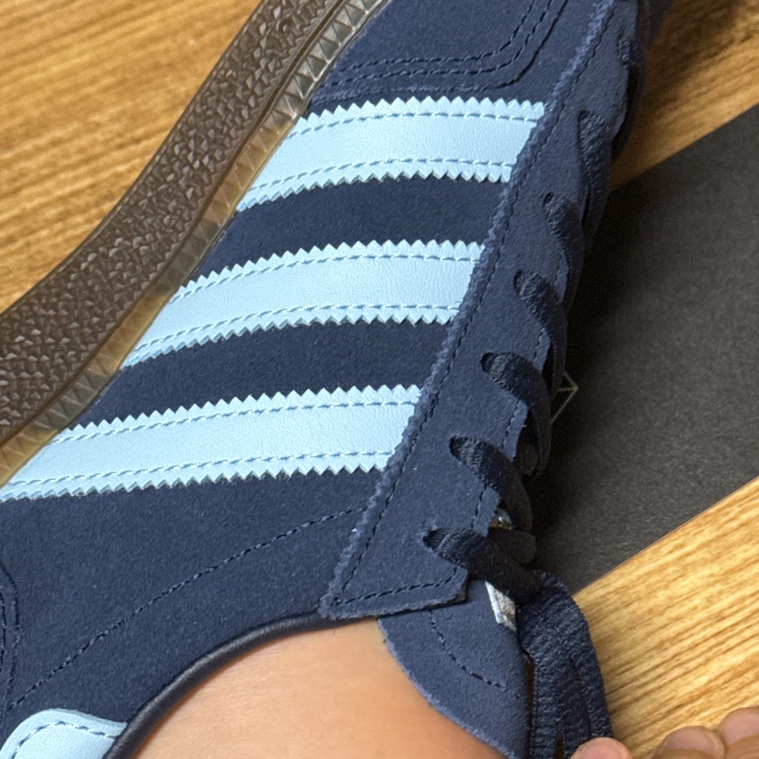 Adidas Spezial Handball Collegiate Navy 착용 스타일