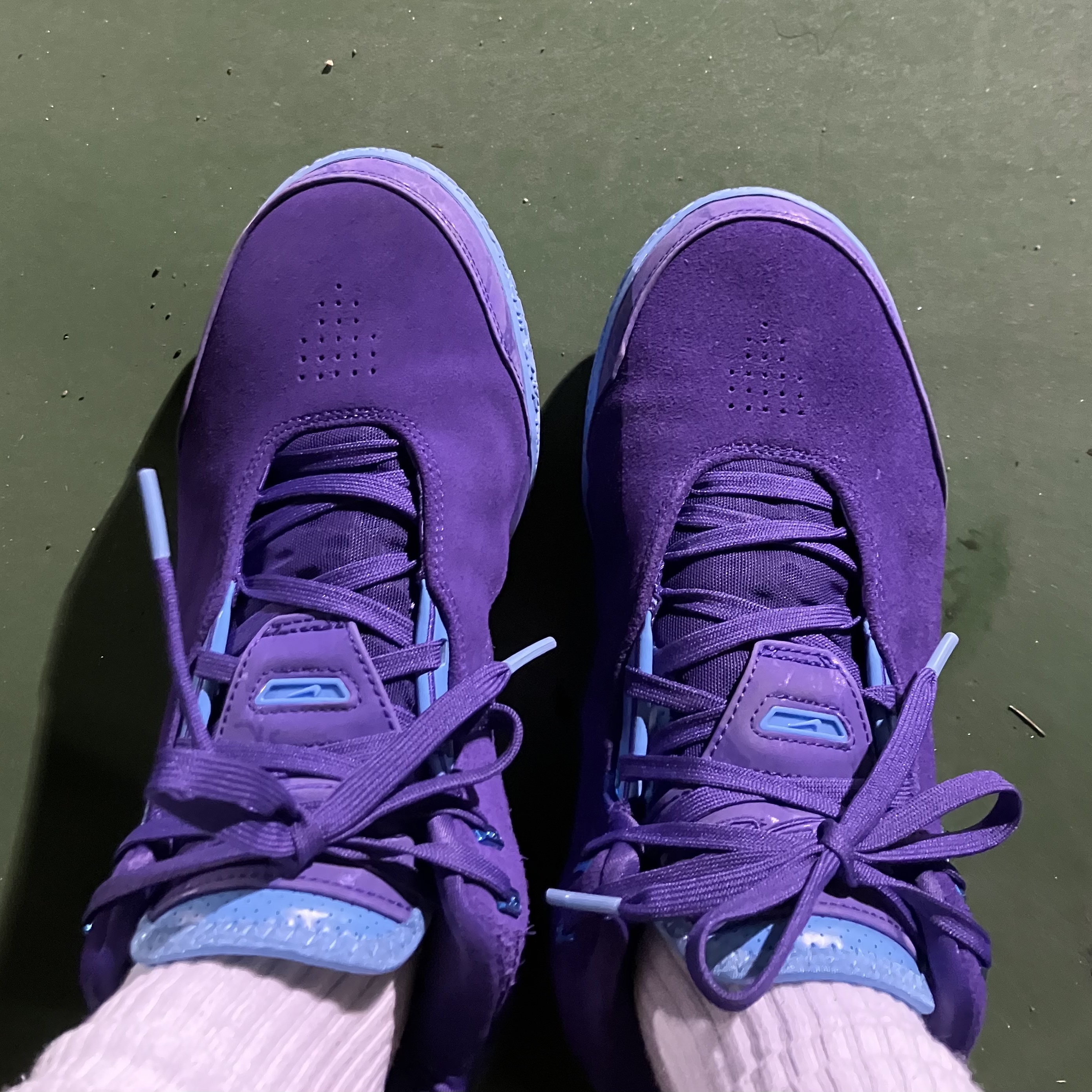 Nike LeBron NXXT Gen AMPD EP Field Purple Metalic Silver 착용 스타일 - 5