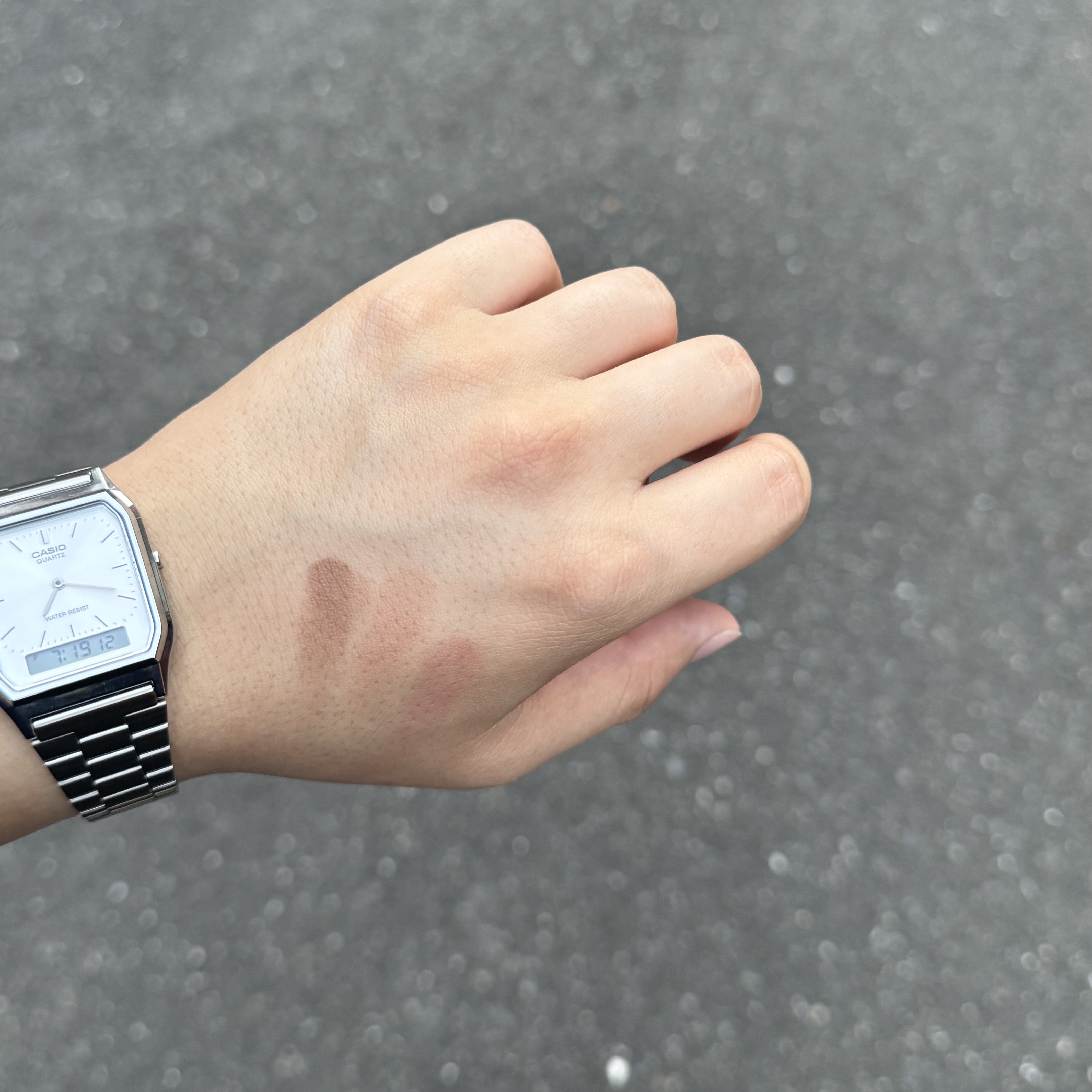 Casio AQ-230A-7AMQY 착용 스타일