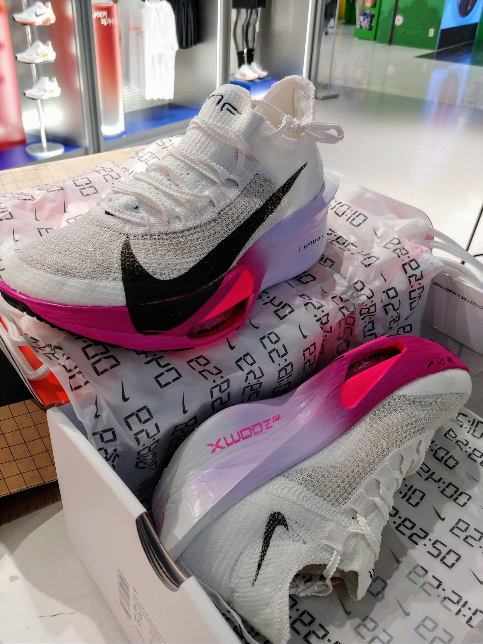 Nike Air Zoom Alphafly Next% 3 Hyper Pink 착용 스타일