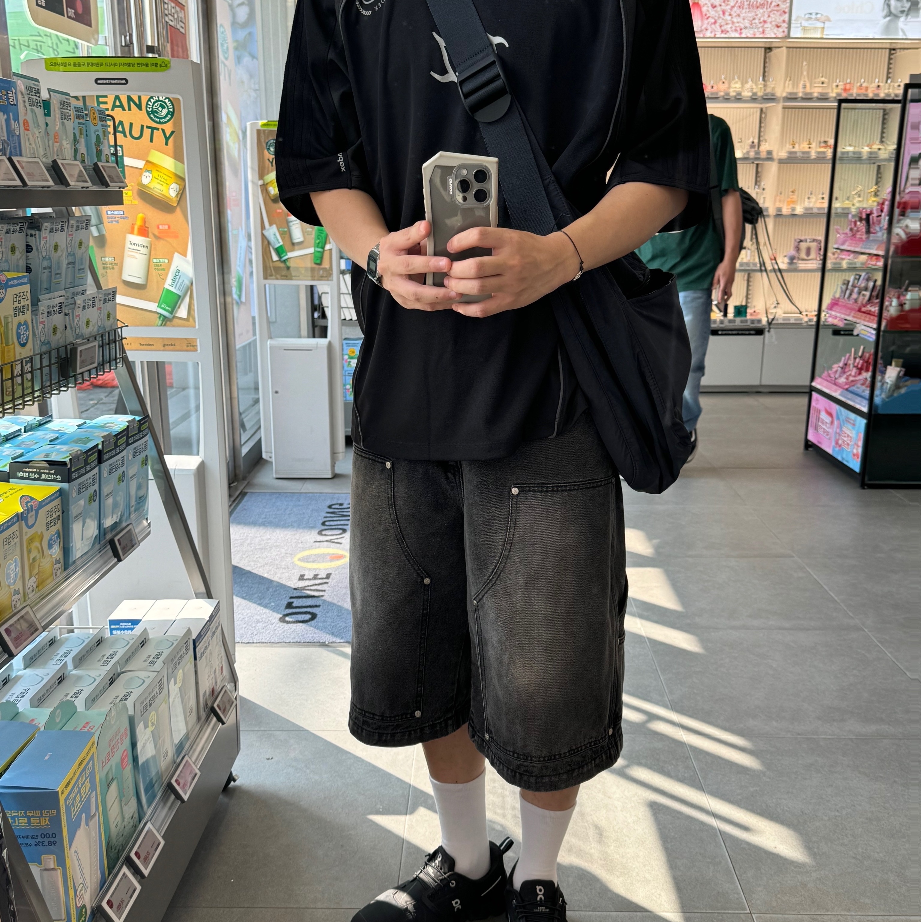 Polyteru Human Index Index 1/2 Jersey T-Shirt Black/Charcoal, On Running Cloudmonster All Black 착용 스타일