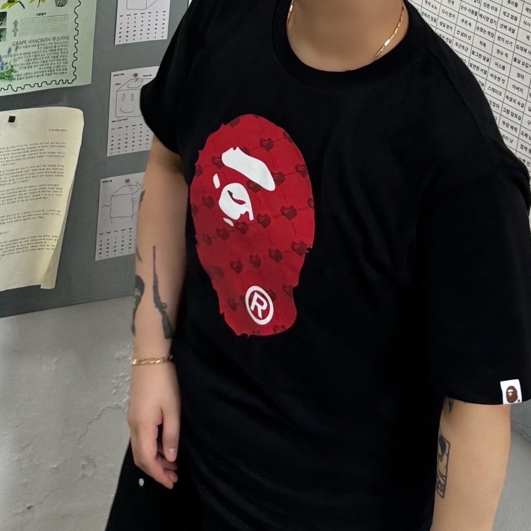 BAPE Color Camo Big Ape Head T-Shirt Black Red 착용 스타일