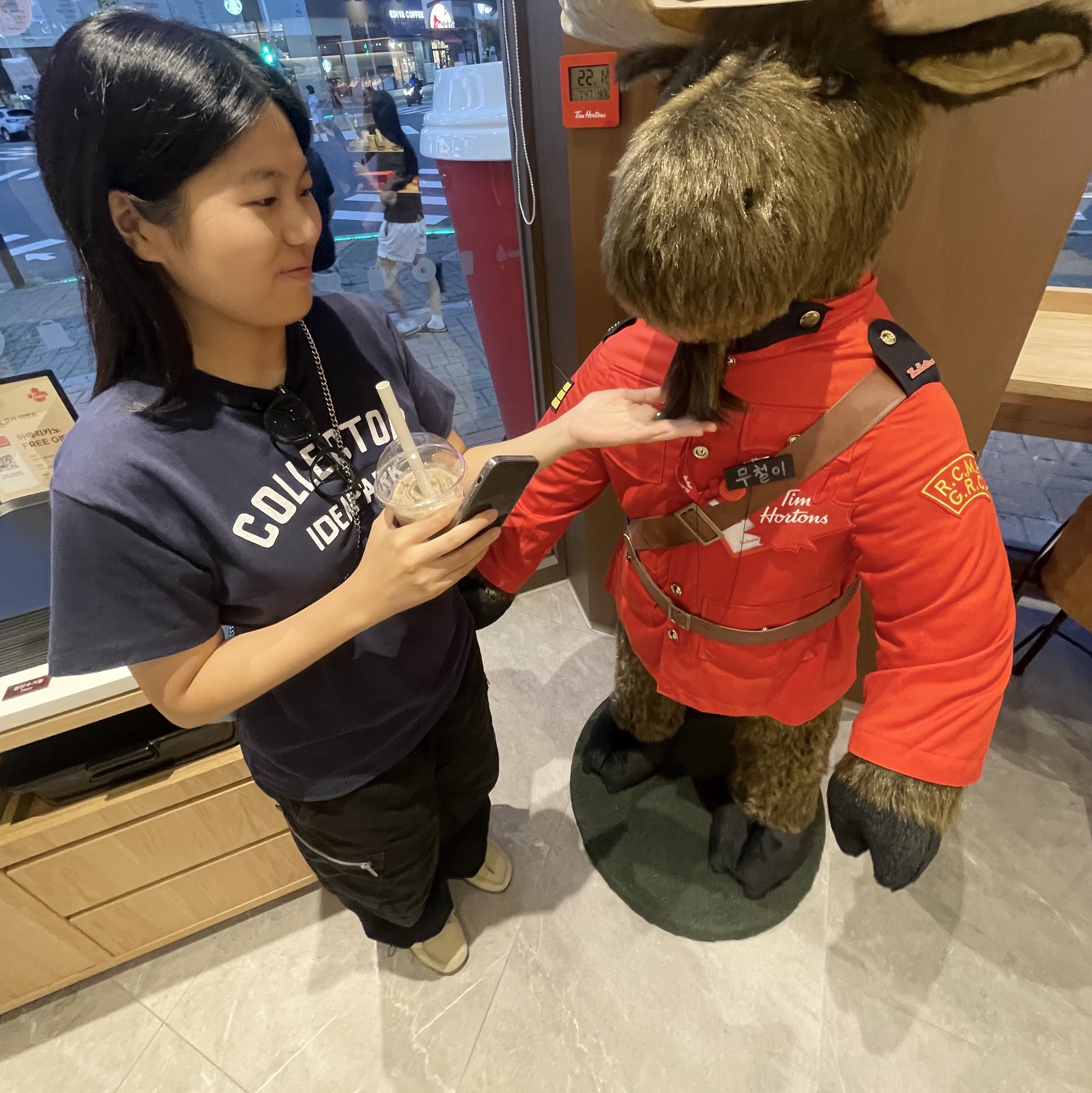 (W) Clarks Wallabee Maple Suede 착용 스타일