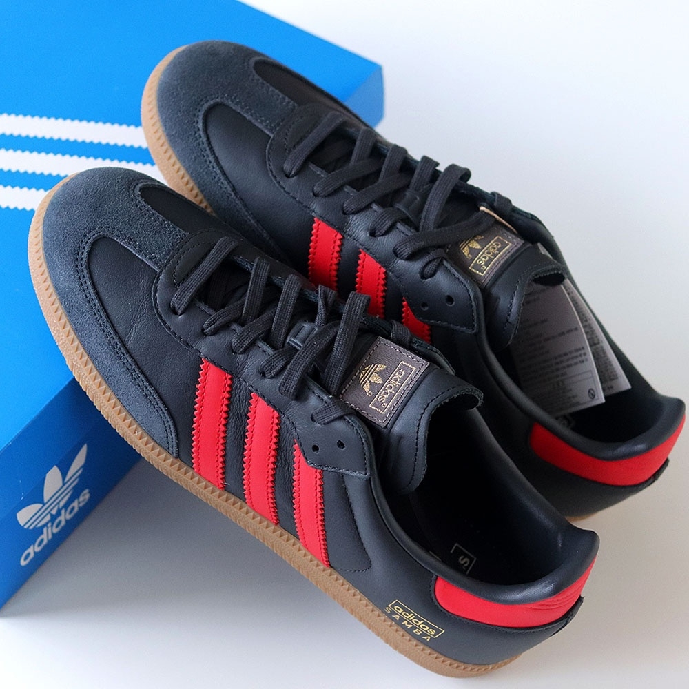 Adidas Samba OG Carbon Better Scarlet 착용 스타일 - 1