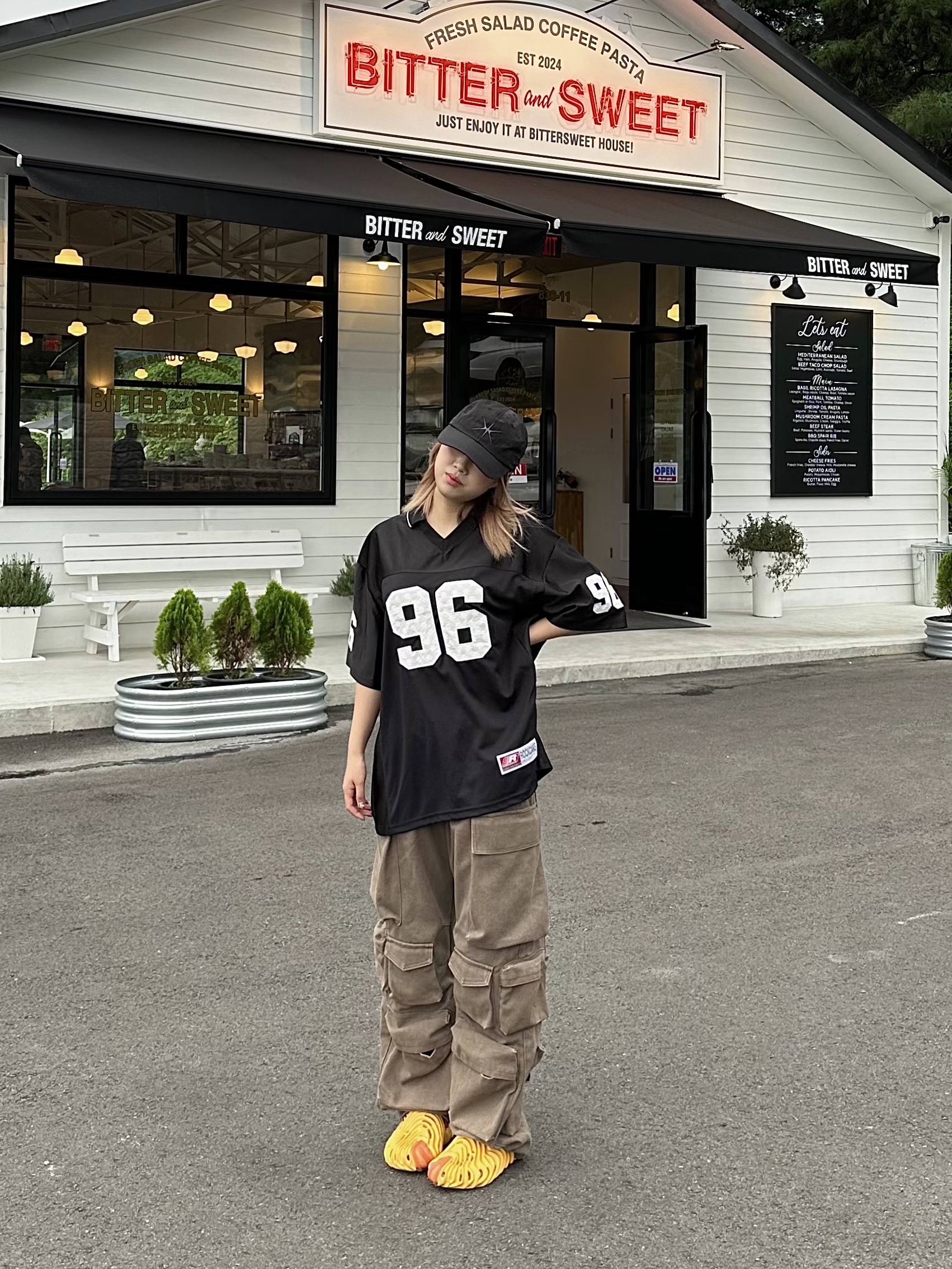 Crocs x Salehe Bembury Pollex Clog Cobbler 착용 스타일 - 3