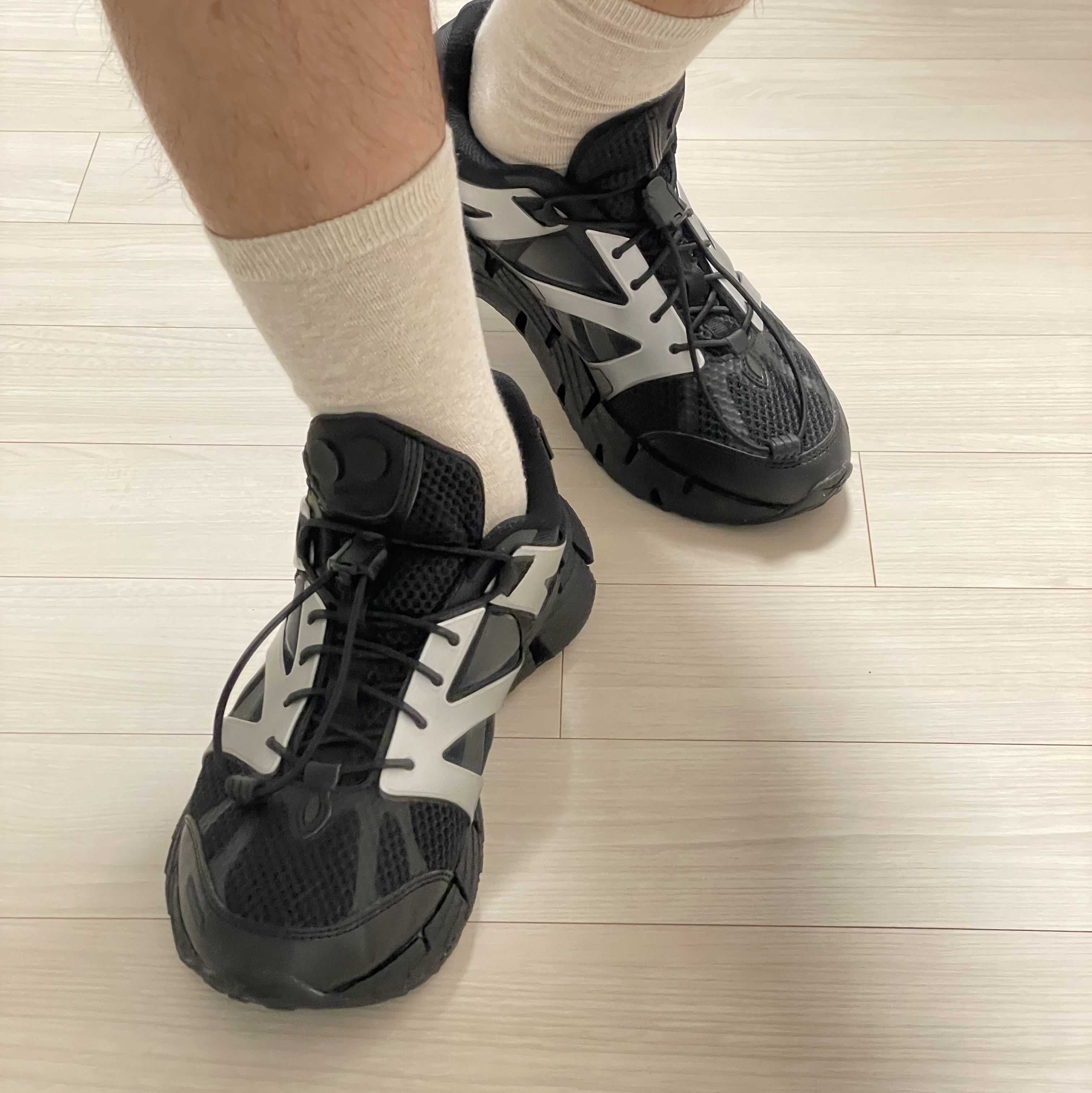 Reebok x Songzio Premier Floatzig Shadow Black 착용 스타일 - 4