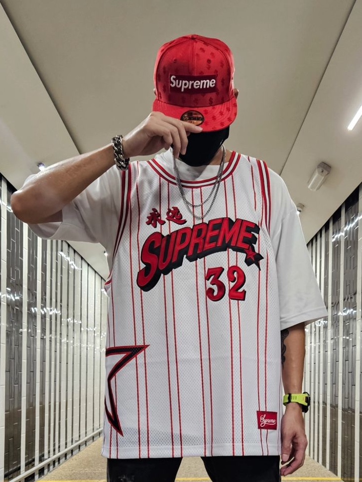 Supreme x MM6 Maison Margiela Split Varsity Jacket Multicolor - 24SS, Supreme First T-Shirt White - 24SS 착용 스타일 - 4