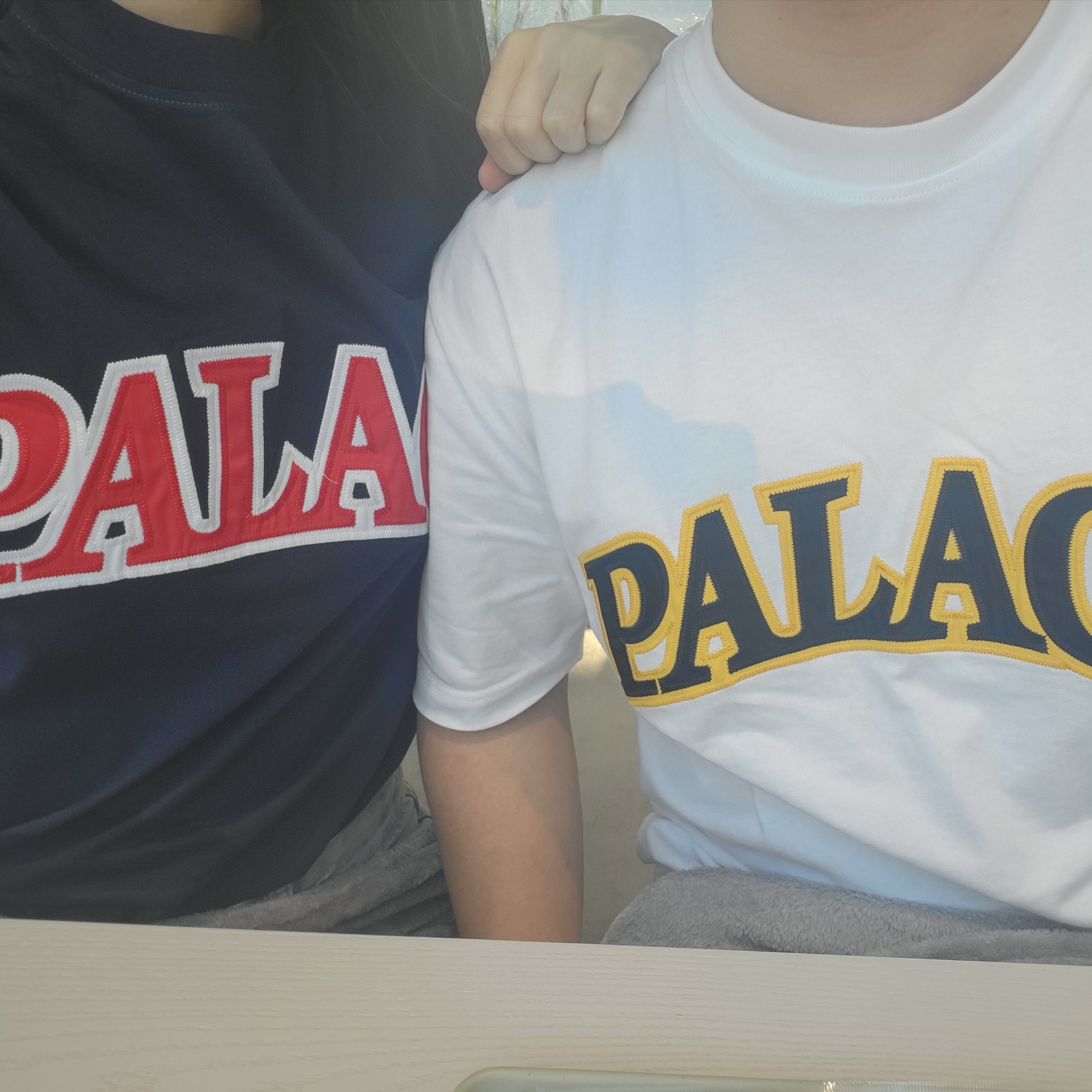 Palace Arc Applique T-Shirt Navy - 24SS, Palace Arc Applique T-Shirt White - 24SS 착용 스타일