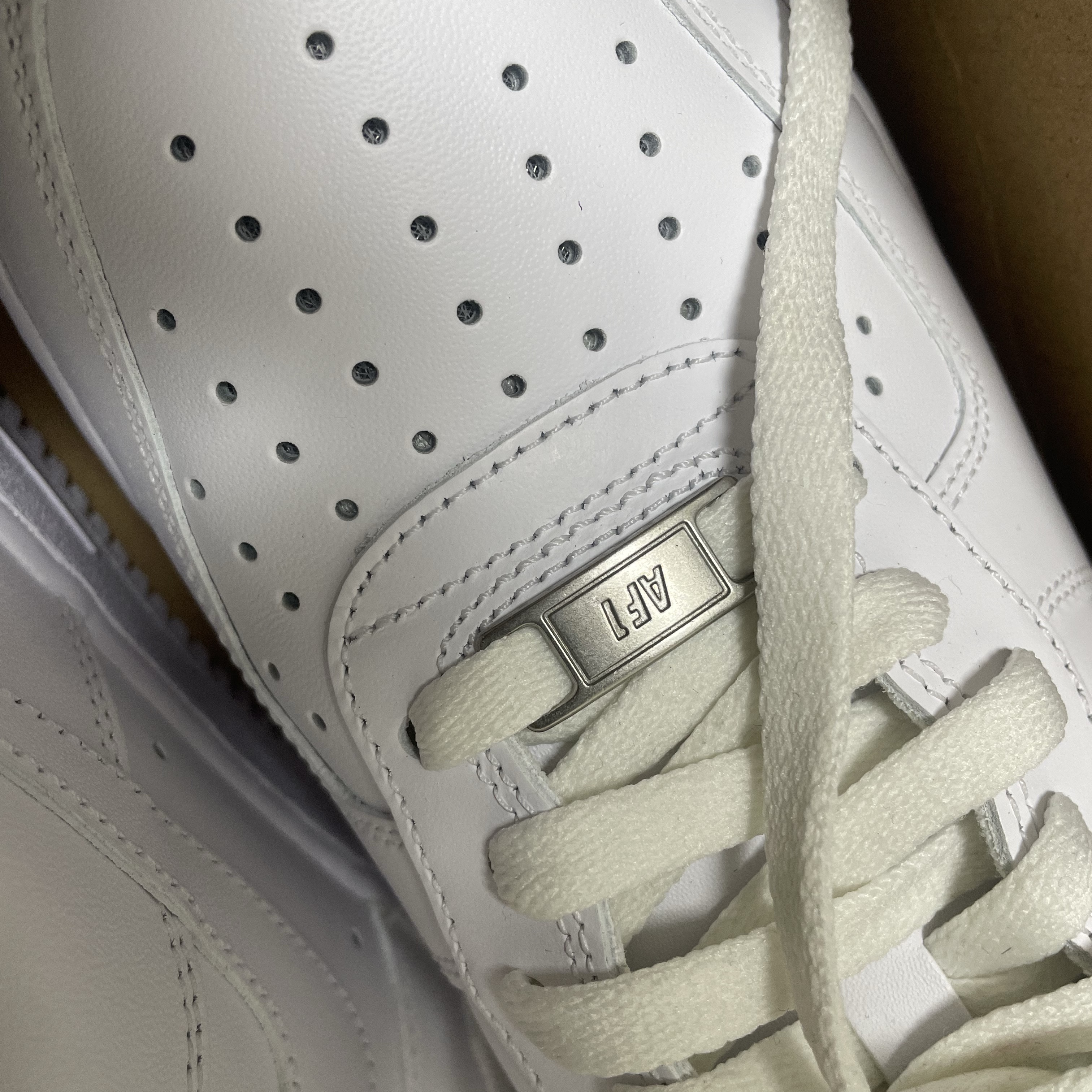 Nike Air Force 1 '07 Low White 착용 스타일