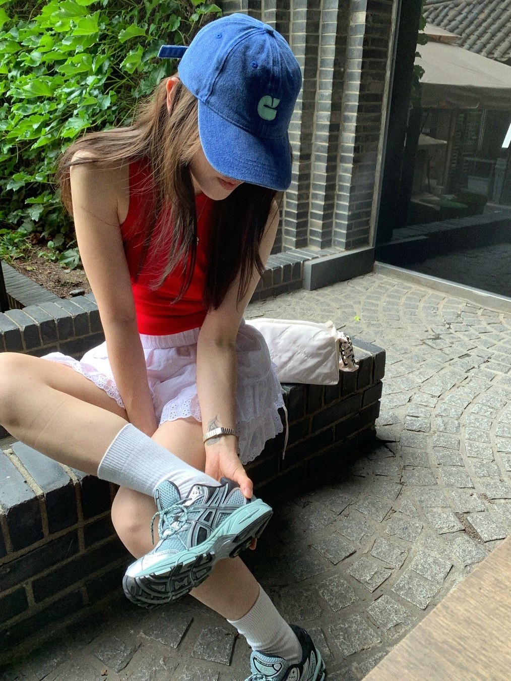Carlyn New Logo Washed Cap Blue_J74104010U, Carlyn Ginna Orange_H74109010H 착용 스타일